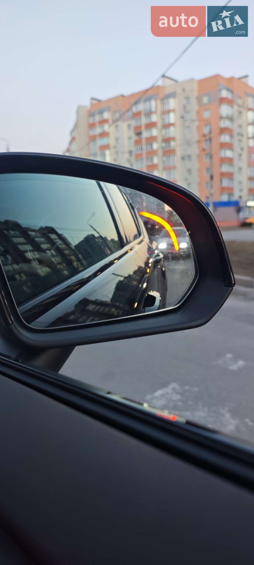 Volvo Xc40 2023 VIN YV1XZEFV4P2056522 фото оголошення 8 з 34