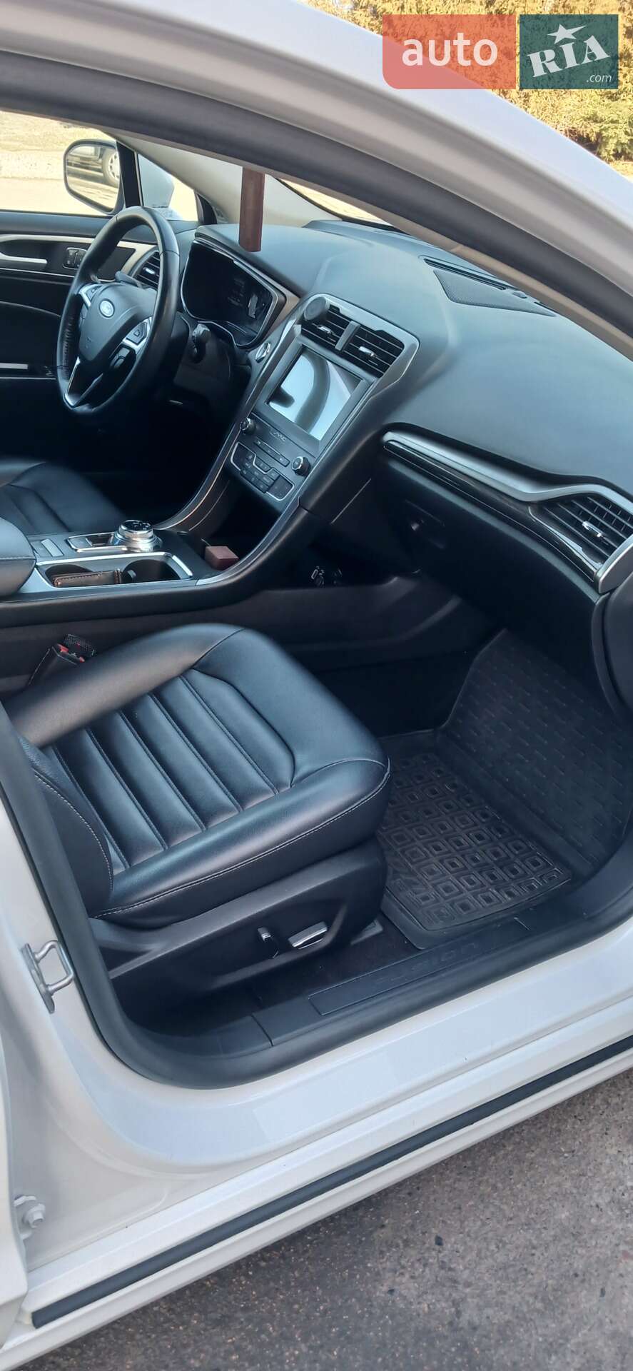 Ford Fusion 2018 VIN 3FA6P0MU2KR141616 фото оголошення 20 з 29