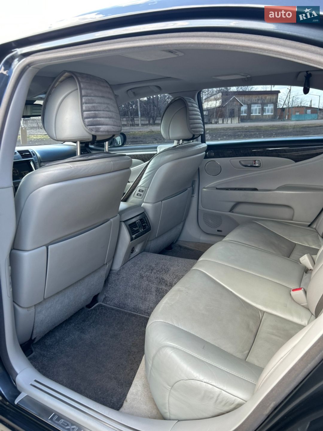 Lexus LS 2007 VIN JTHGL46F575011645 фото оголошення 10 з 27