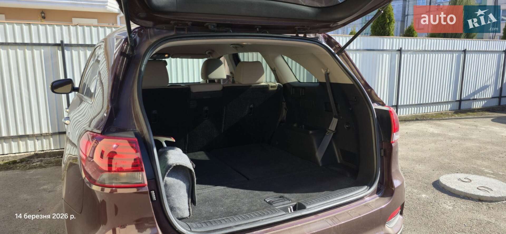 Kia Sorento 2018 VIN 5XYPG4A53KG488577 фото оголошення 13 з 29