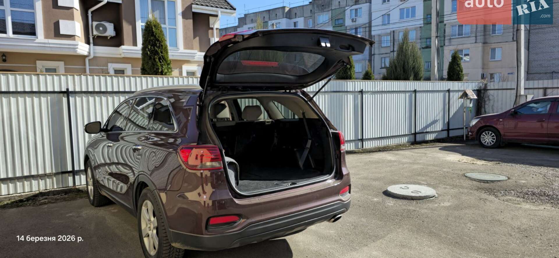 Kia Sorento 2018 VIN 5XYPG4A53KG488577 фото оголошення 12 з 29