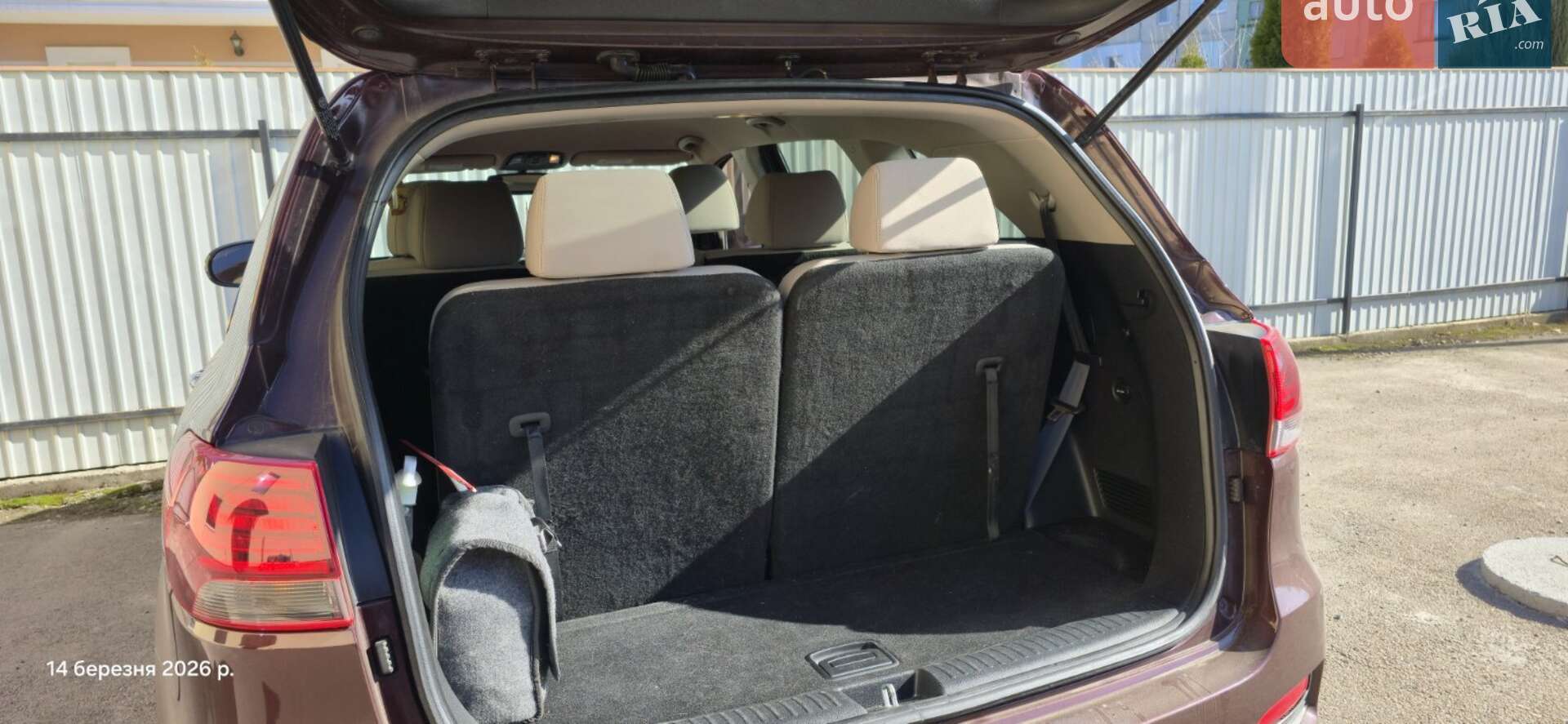 Kia Sorento 2018 VIN 5XYPG4A53KG488577 фото оголошення 14 з 29