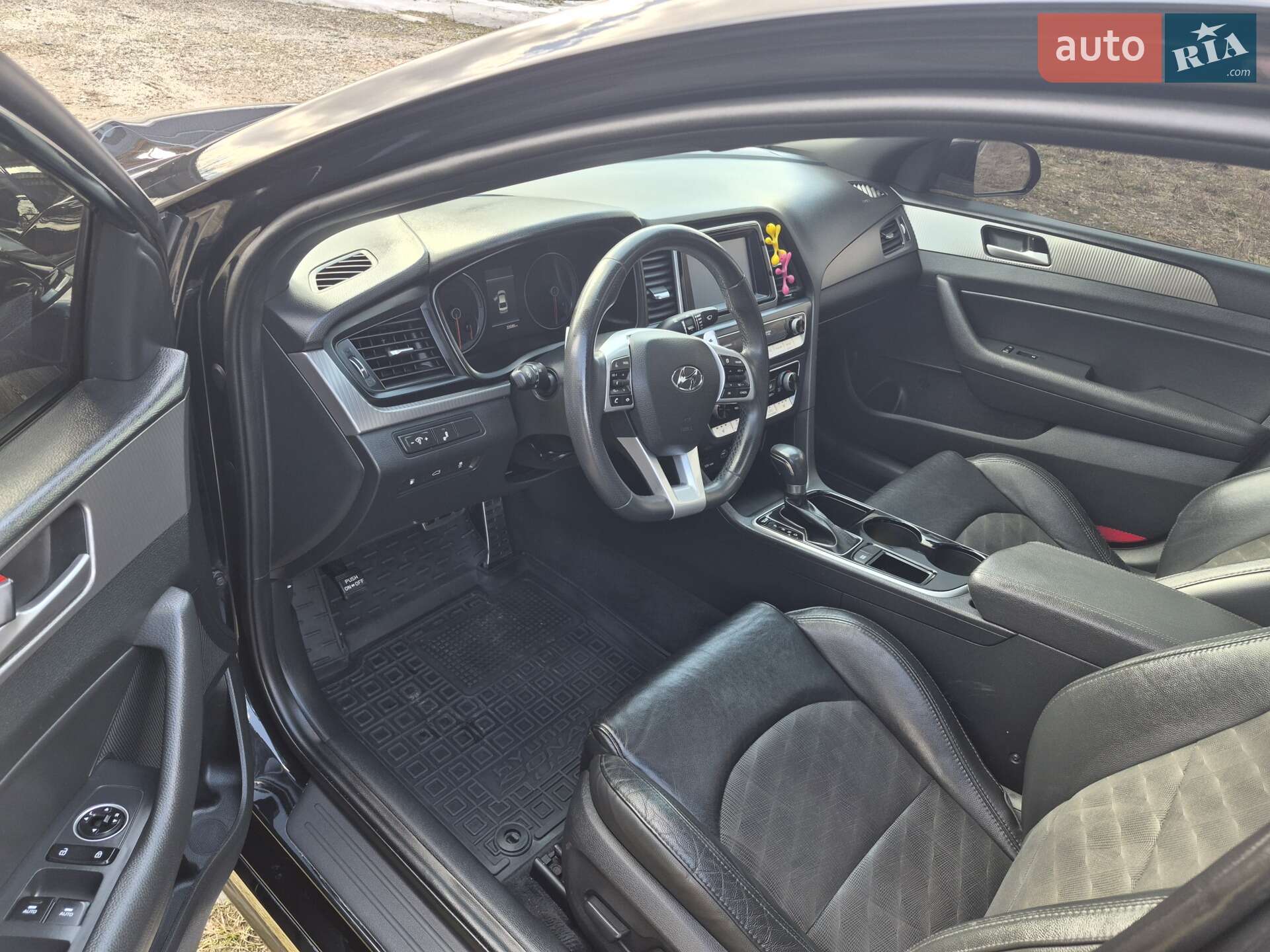 Hyundai Sonata 2018 VIN 5NPE34AF7JH697002 фото оголошення 6 з 12