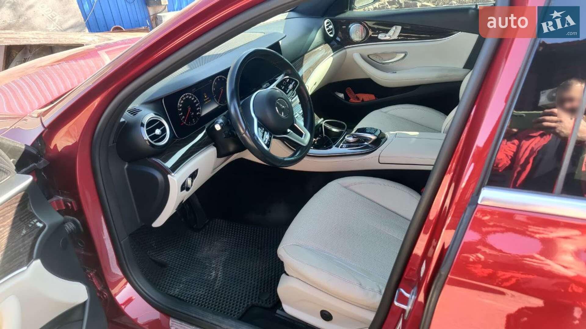 Mercedes-Benz E-Class 2018 VIN WDDZF4JB2KA547836 фото оголошення 5 з 12