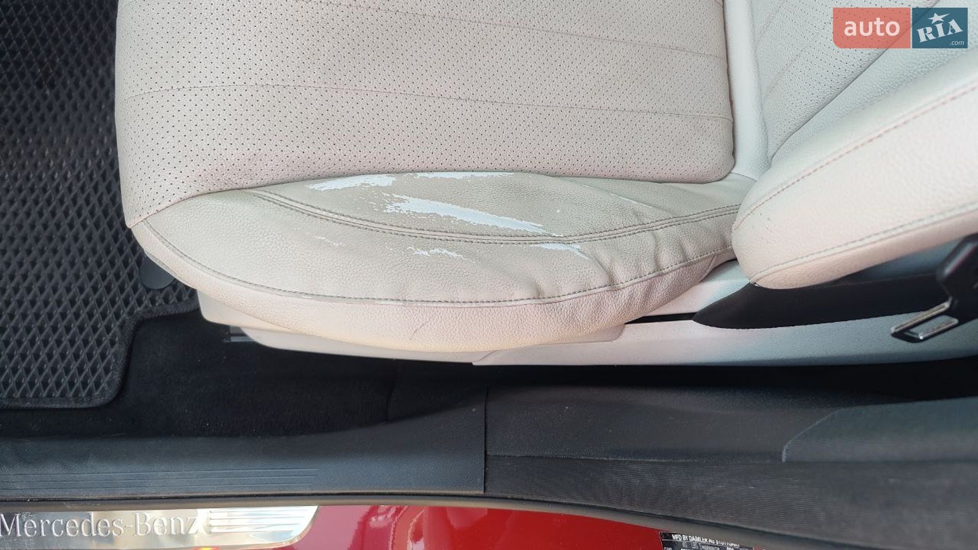 Mercedes-Benz E-Class 2018 VIN WDDZF4JB2KA547836 фото оголошення 6 з 12