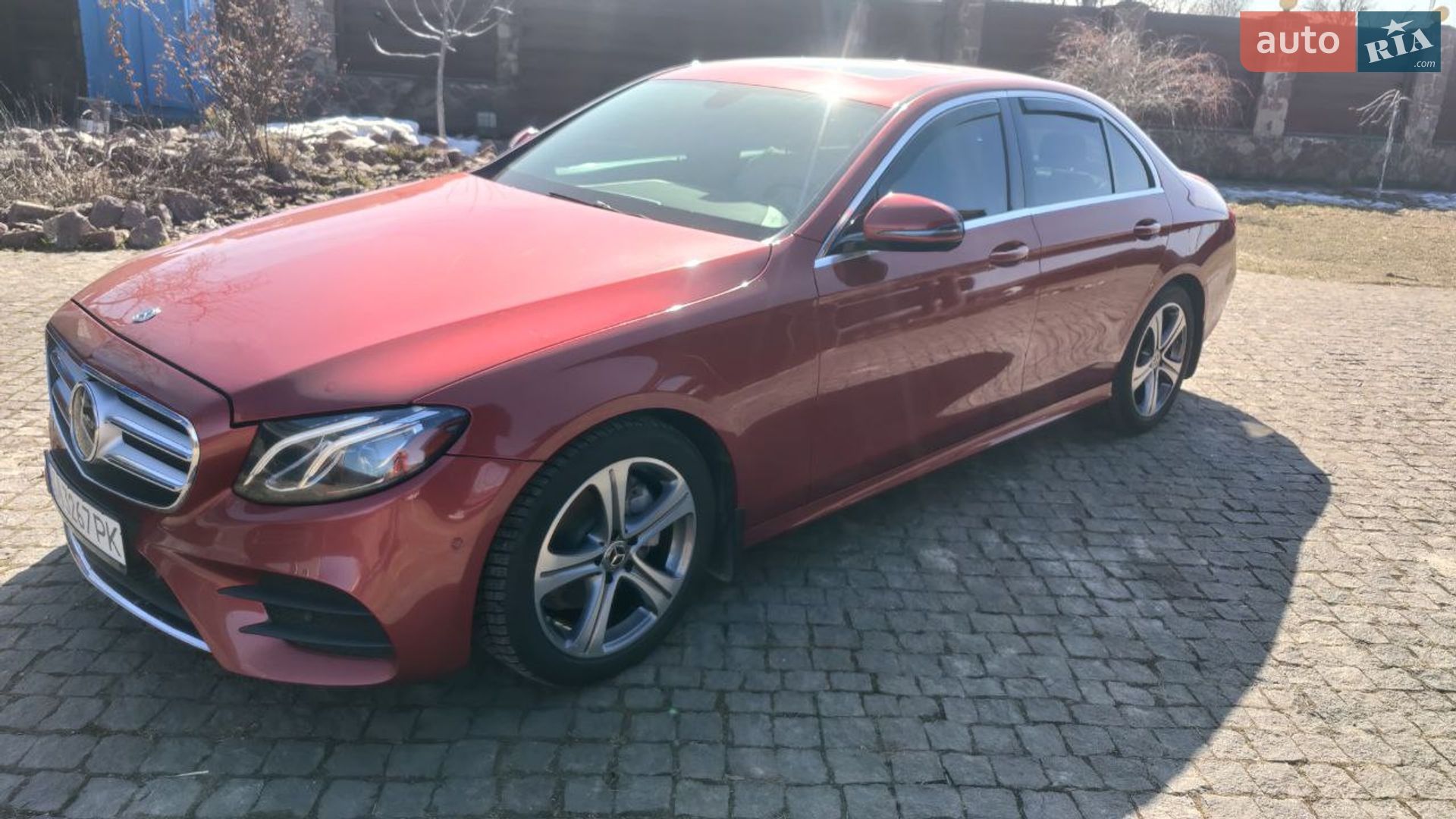 Mercedes-Benz E-Class 2018 VIN WDDZF4JB2KA547836 фото оголошення 9 з 12
