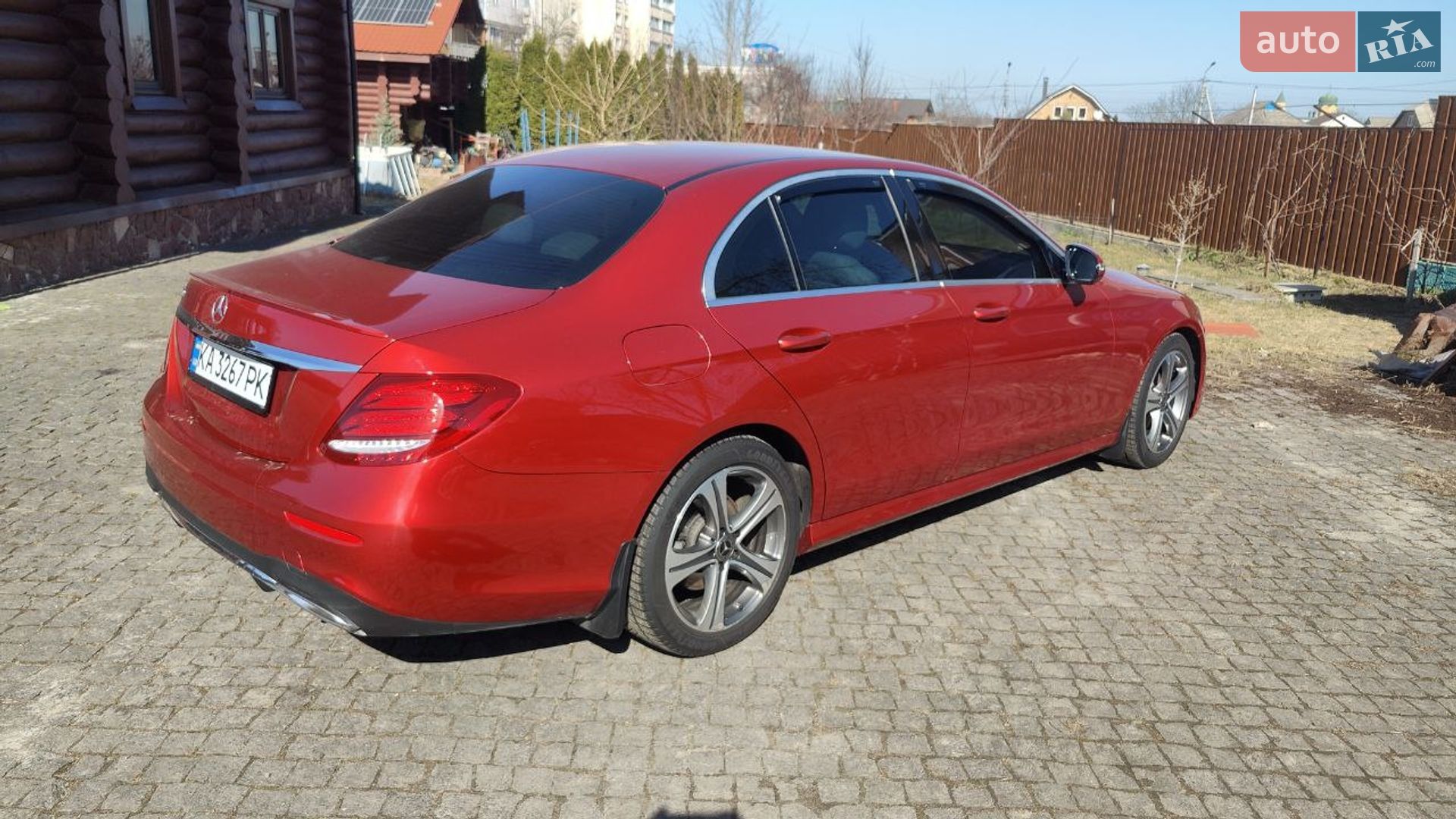 Mercedes-Benz E-Class 2018 VIN WDDZF4JB2KA547836 фото оголошення 11 з 12