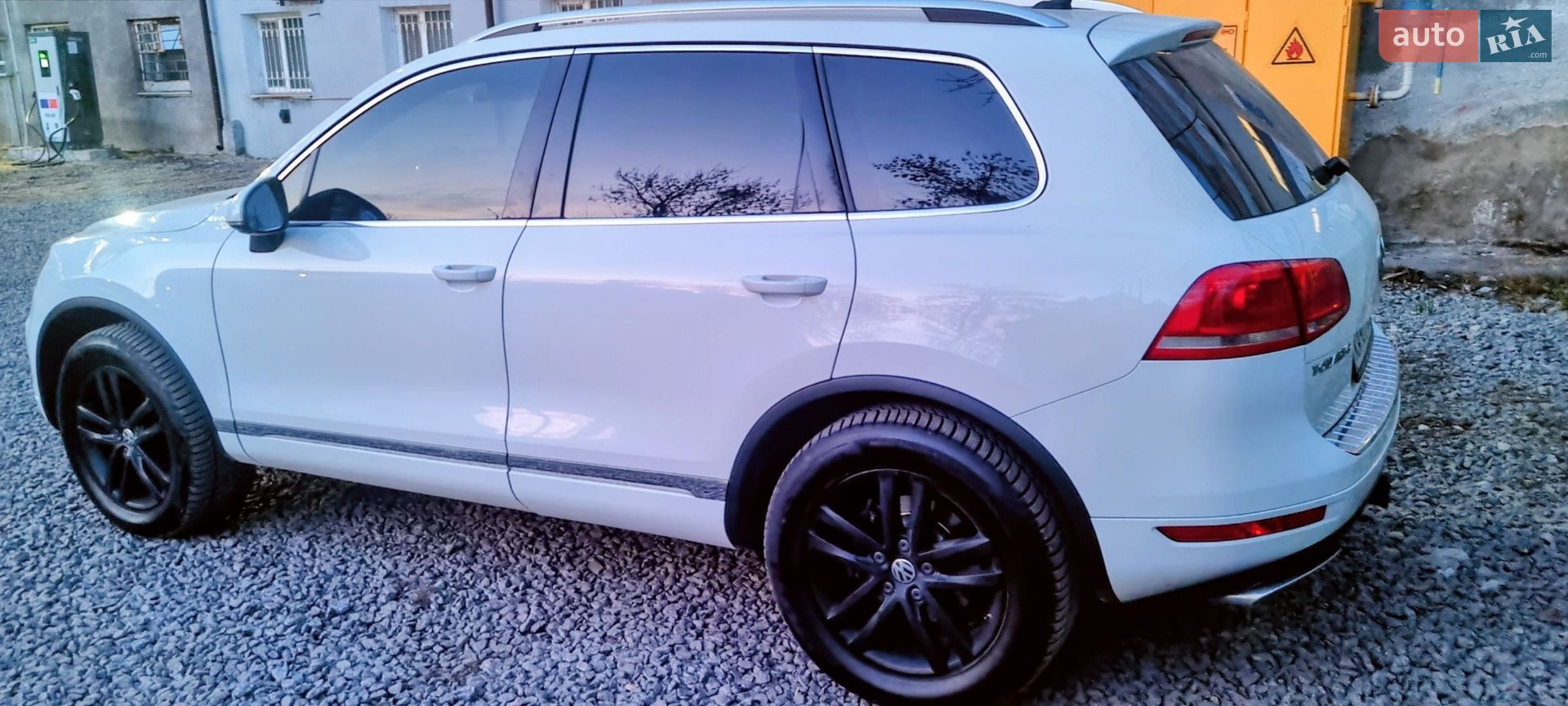 Volkswagen Touareg 2013 VIN WVGEP9BP7DD012947 фото оголошення 10 з 30
