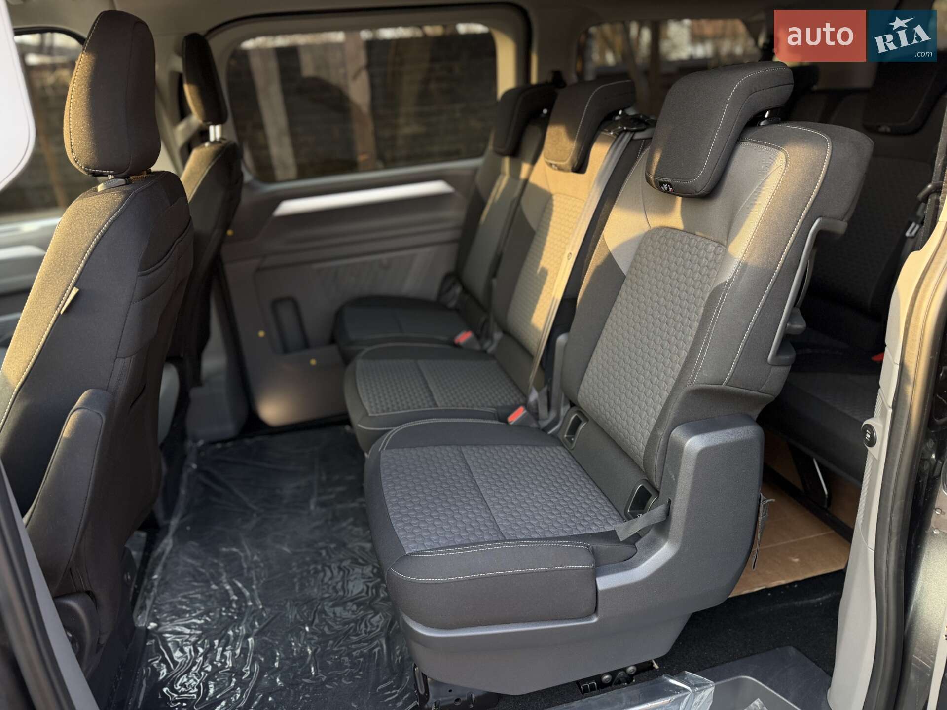 Volkswagen Caravelle 2025 VIN WV5ZZZTW8SK023071 фото оголошення 33 з 45