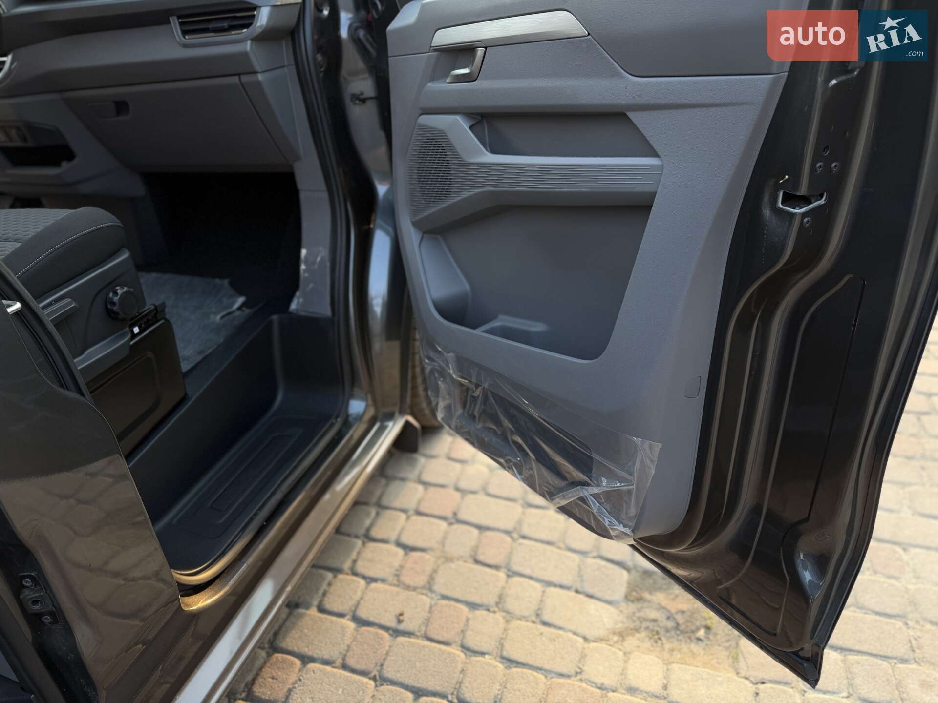 Volkswagen Caravelle 2025 VIN WV5ZZZTW8SK023071 фото оголошення 39 з 45