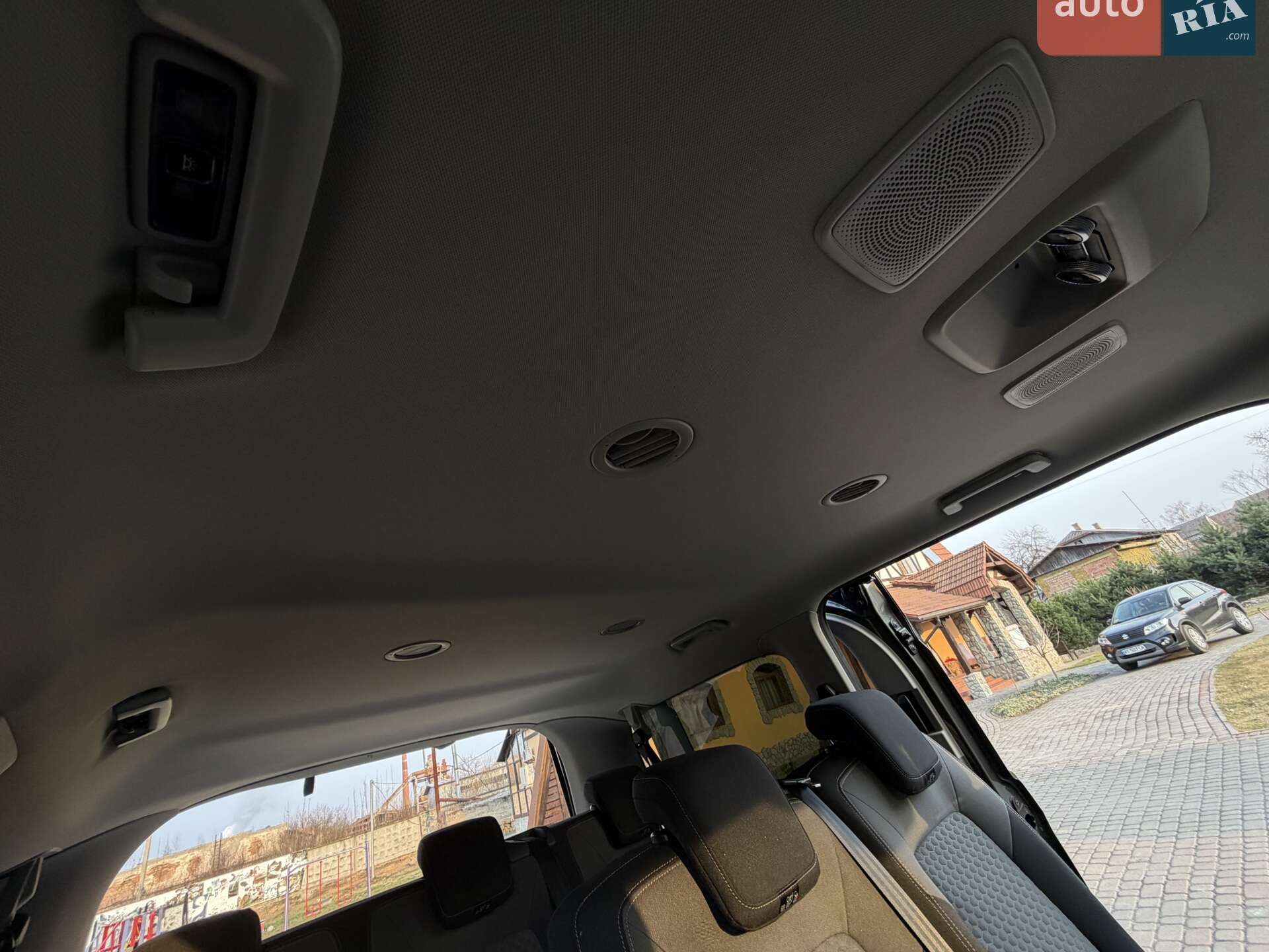 Volkswagen Caravelle 2025 VIN WV5ZZZTW8SK023071 фото оголошення 42 з 45