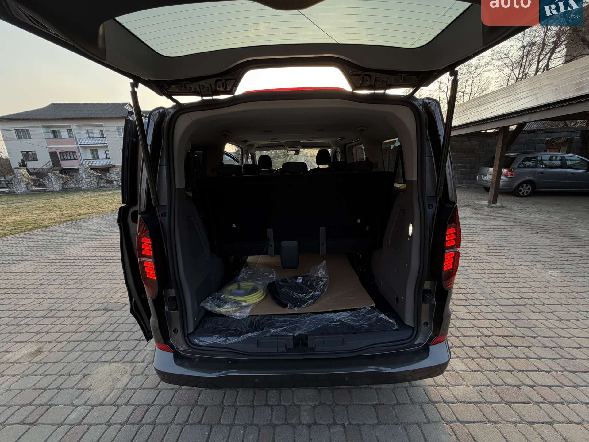 Volkswagen Caravelle 2025 VIN WV5ZZZTW8SK023071 фото оголошення 15 з 45