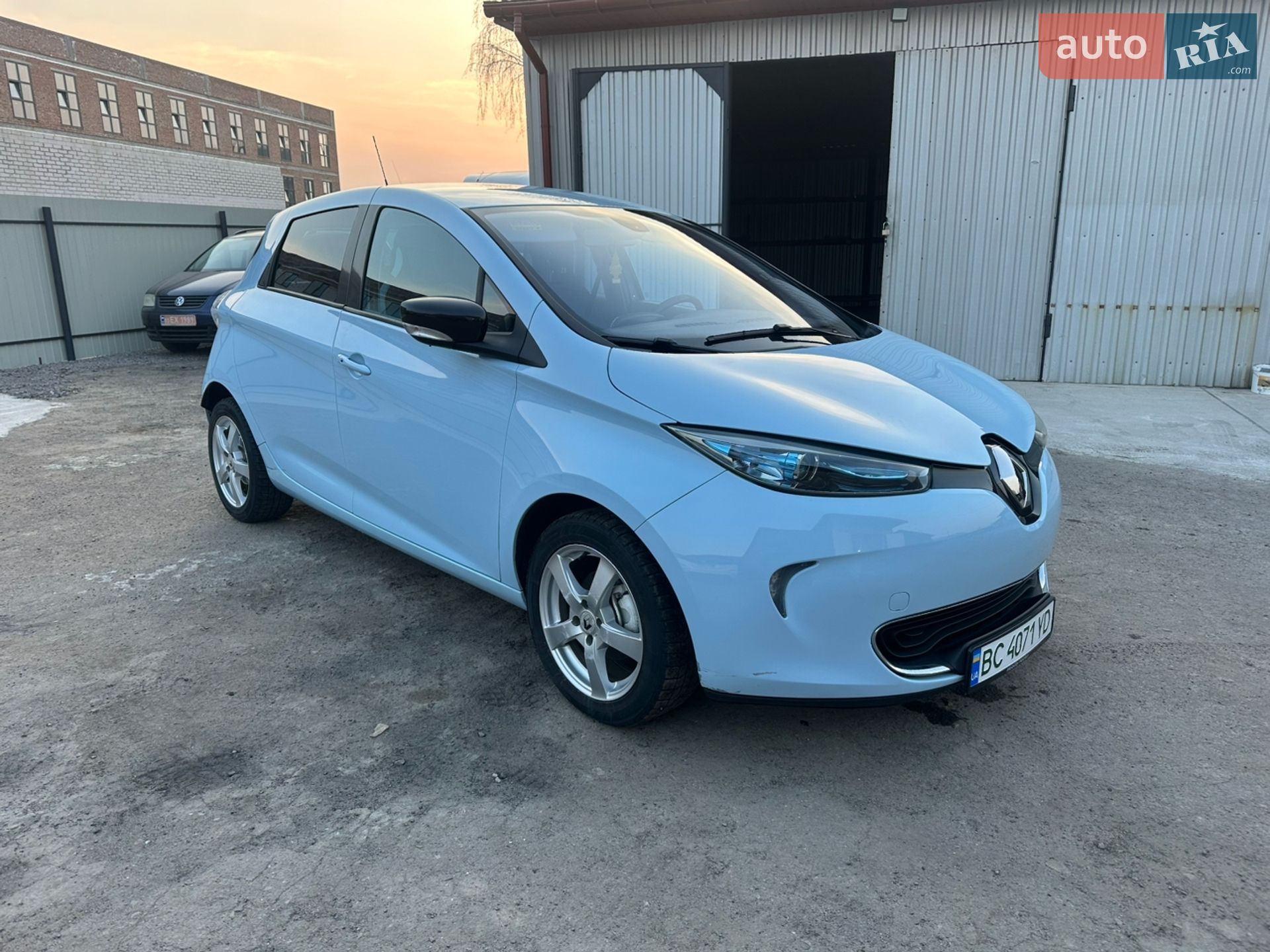 Renault Zoe 2015 VIN VF1AGVYB054199823 фото оголошення 3 з 19
