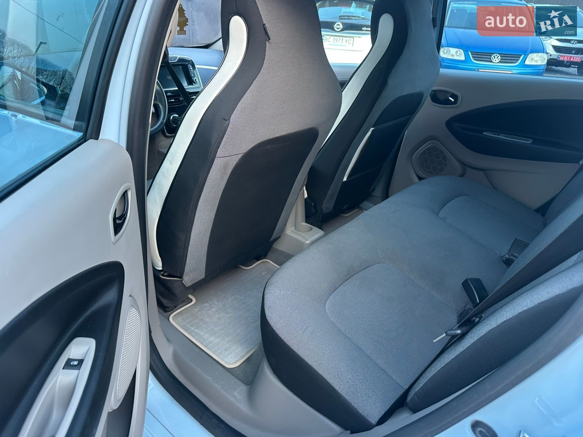 Renault Zoe 2015 VIN VF1AGVYB054199823 фото оголошення 10 з 19