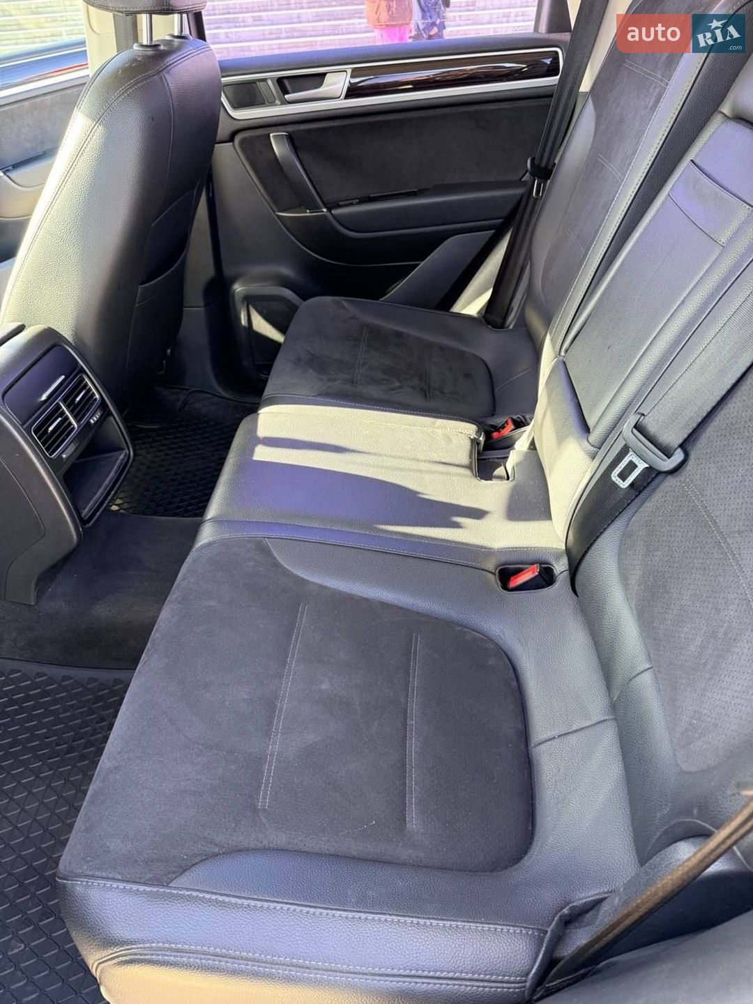 Volkswagen Touareg 2014 VIN WVGZZZ7PZFD007783 фото оголошення 8 з 10