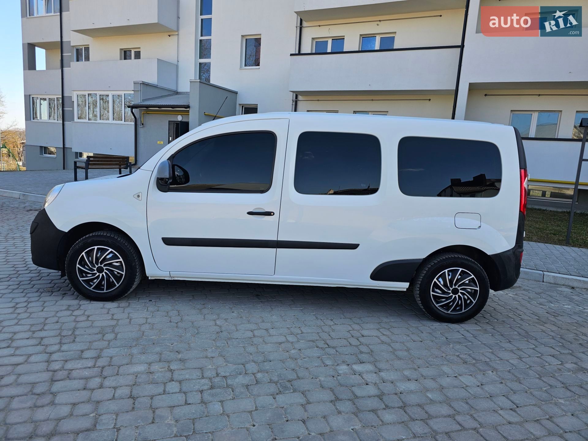 Renault Kangoo 2013 VIN VF1FW15T548728703 фото оголошення 2 з 14