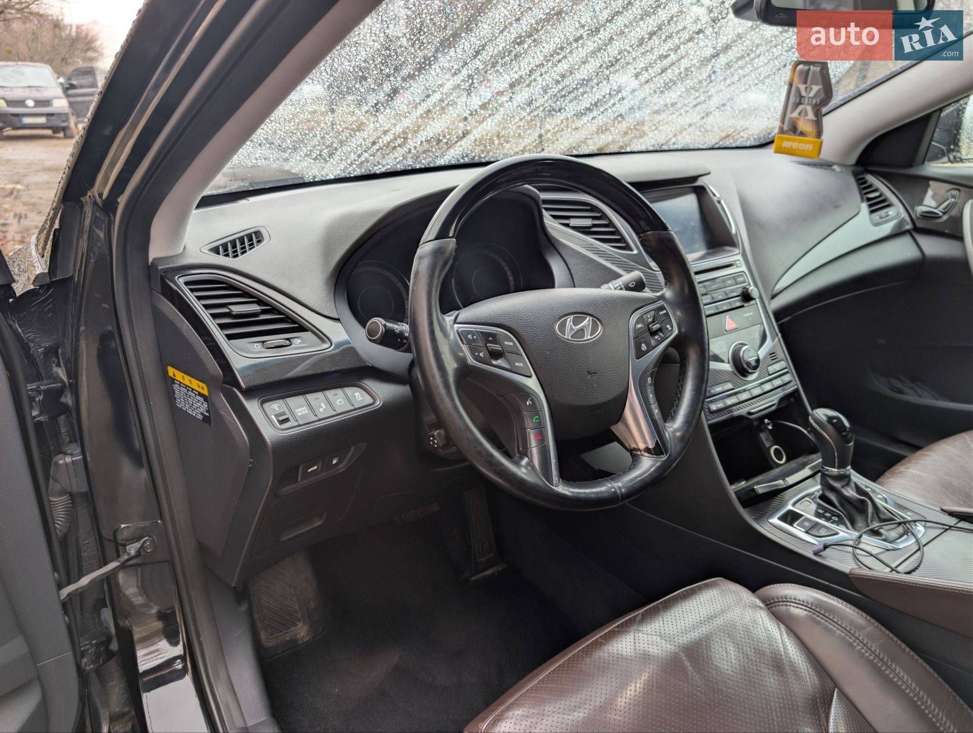Hyundai Grandeur 2014 VIN KMHFH41NBFA408181 фото оголошення 7 з 22