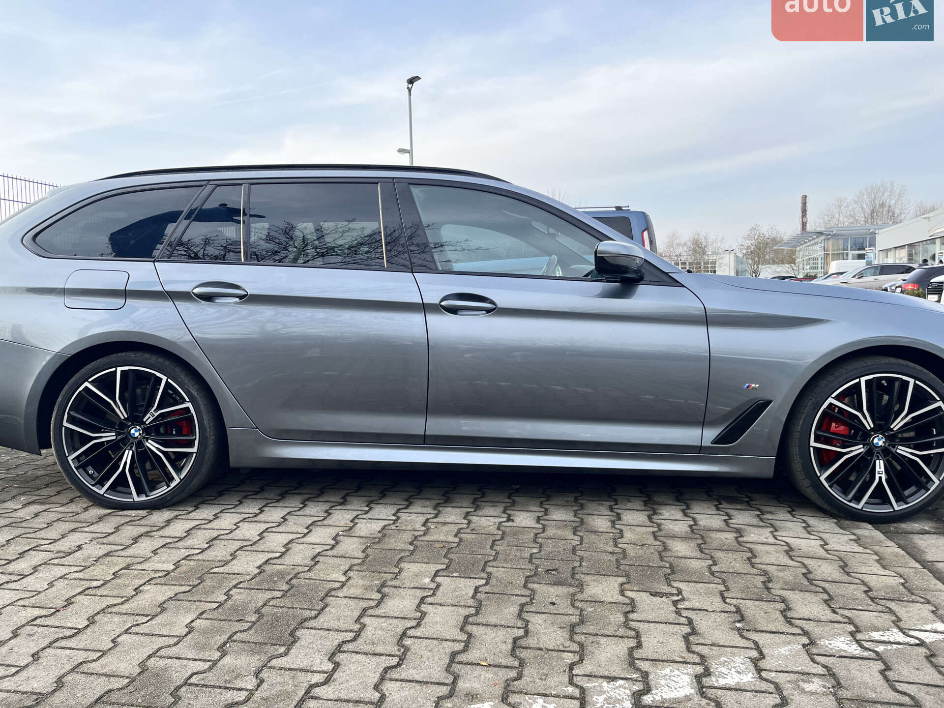 BMW 5 Series 2021 VIN WBA51AJ090CJ52619 фото оголошення 5 з 73