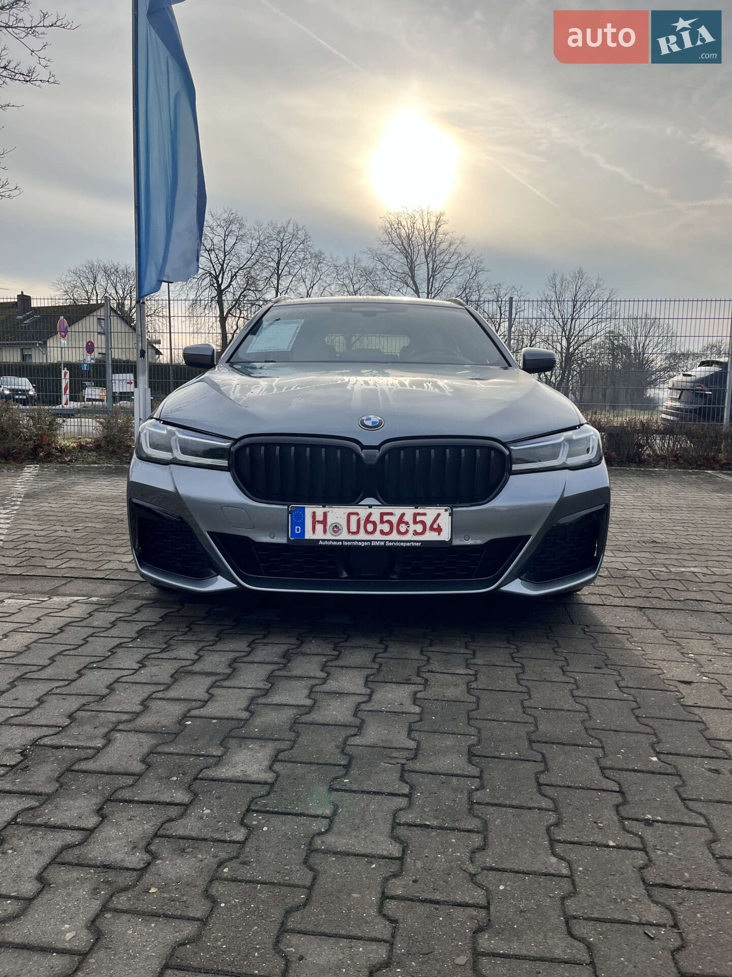 BMW 5 Series 2021 VIN WBA51AJ090CJ52619 фото оголошення 3 з 73