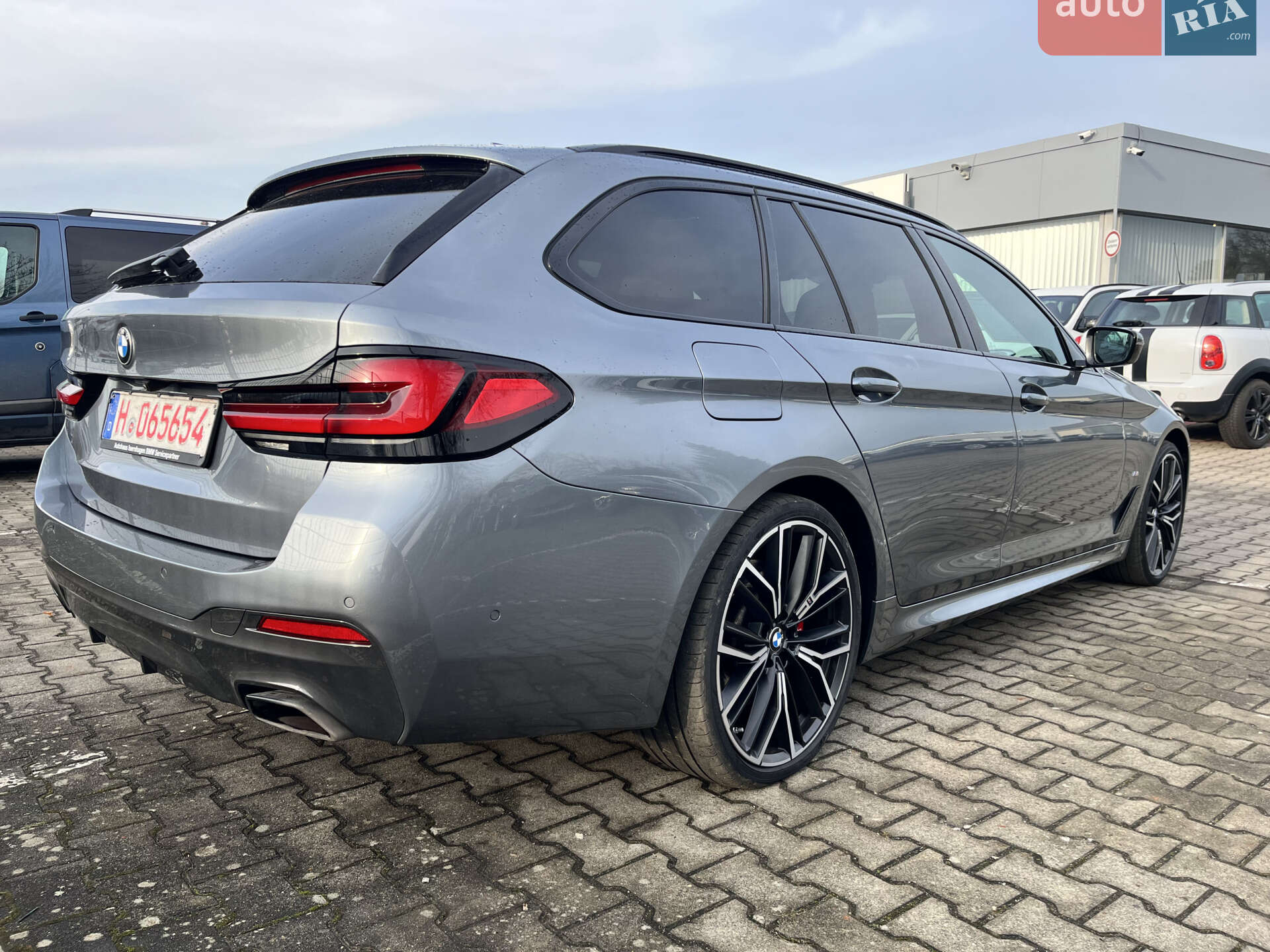 BMW 5 Series 2021 VIN WBA51AJ090CJ52619 фото оголошення 7 з 73