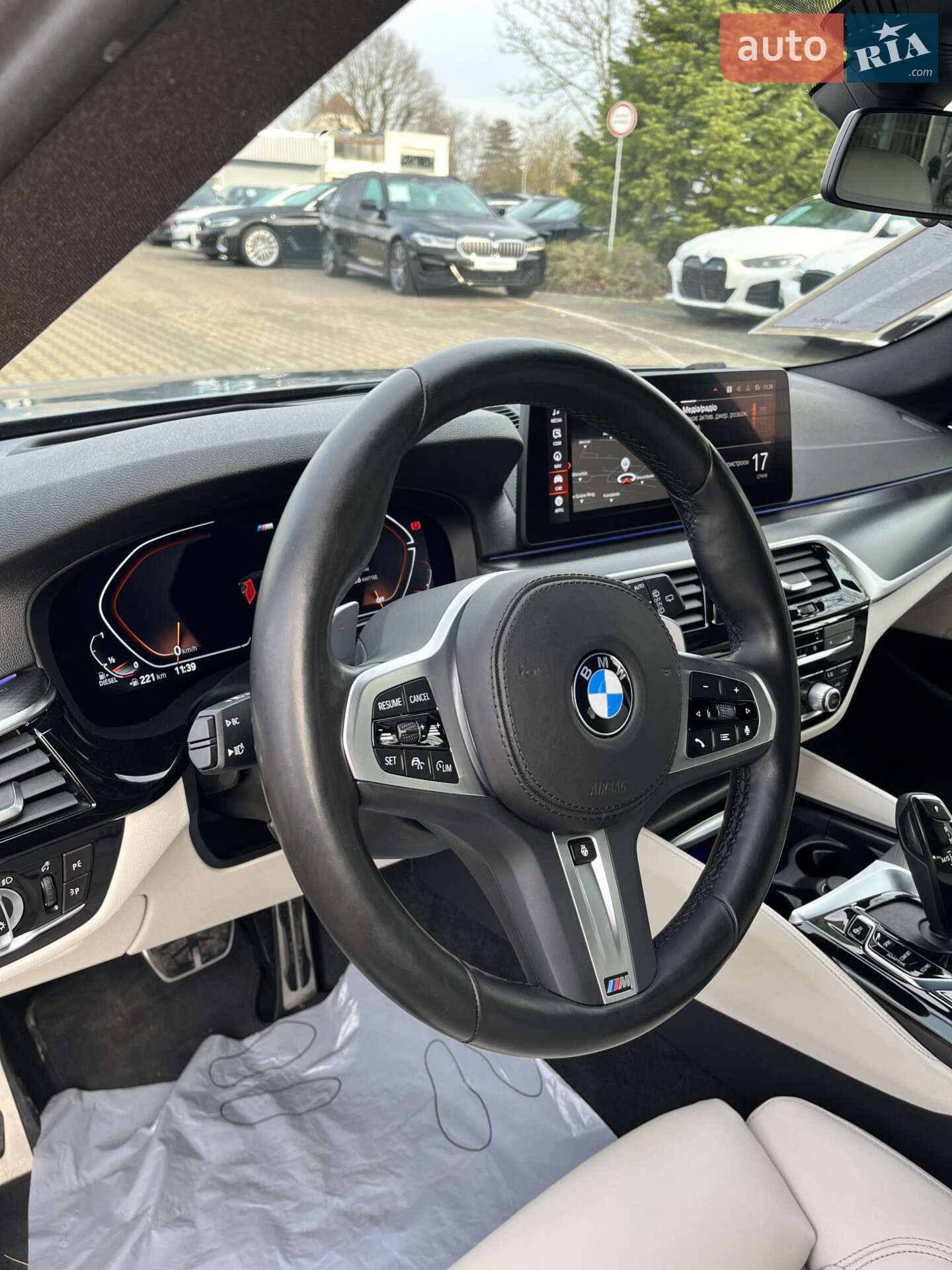BMW 5 Series 2021 VIN WBA51AJ090CJ52619 фото оголошення 15 з 73