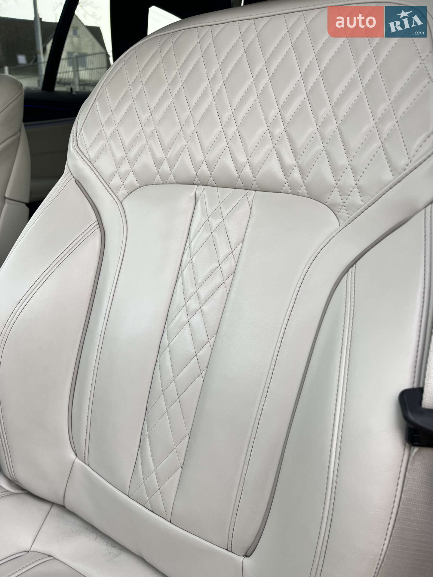 BMW 5 Series 2021 VIN WBA51AJ090CJ52619 фото оголошення 31 з 73