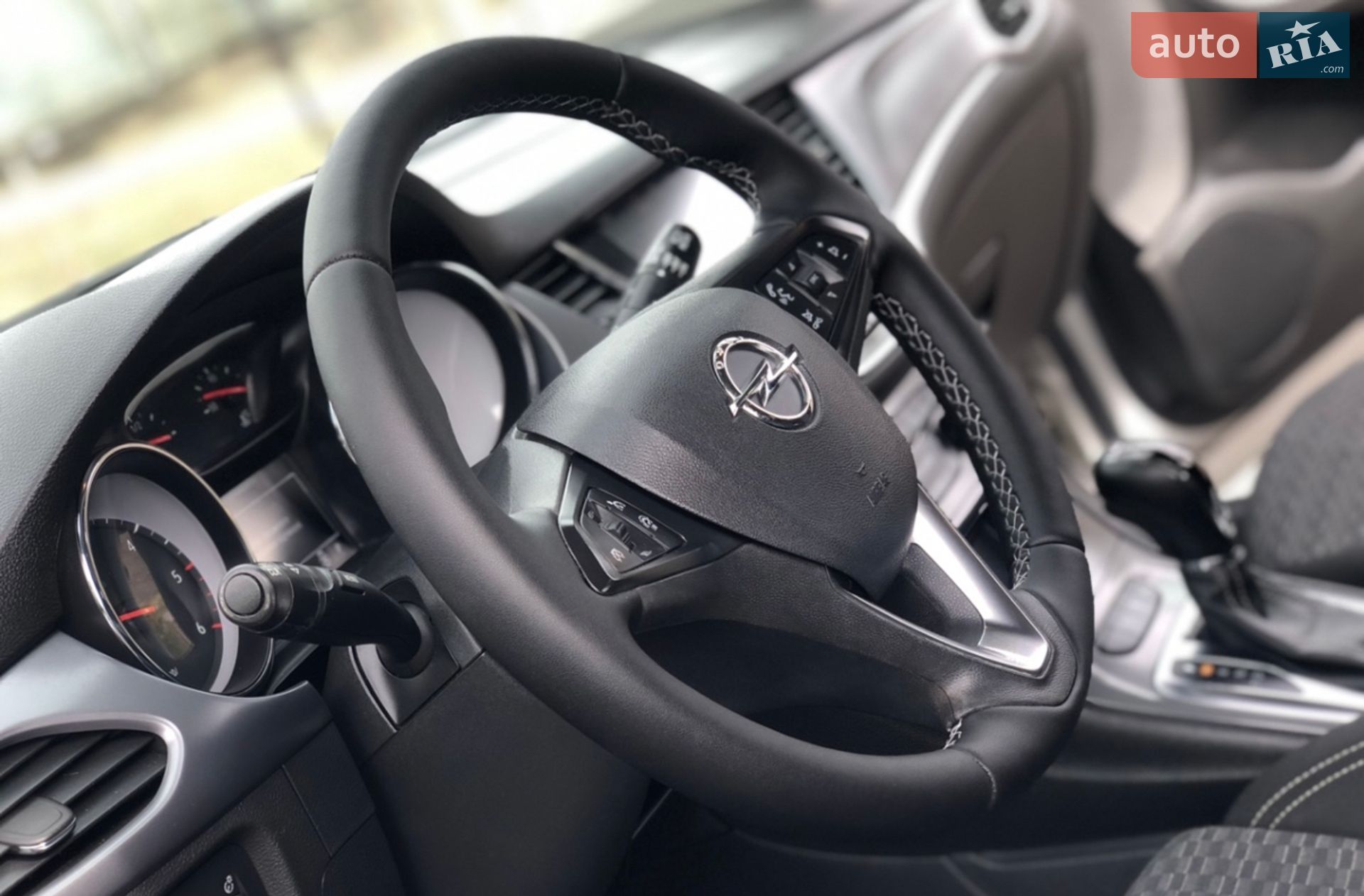 Opel Astra 2018 VIN W0VBD8EG0K8003475 фото оголошення 15 з 26