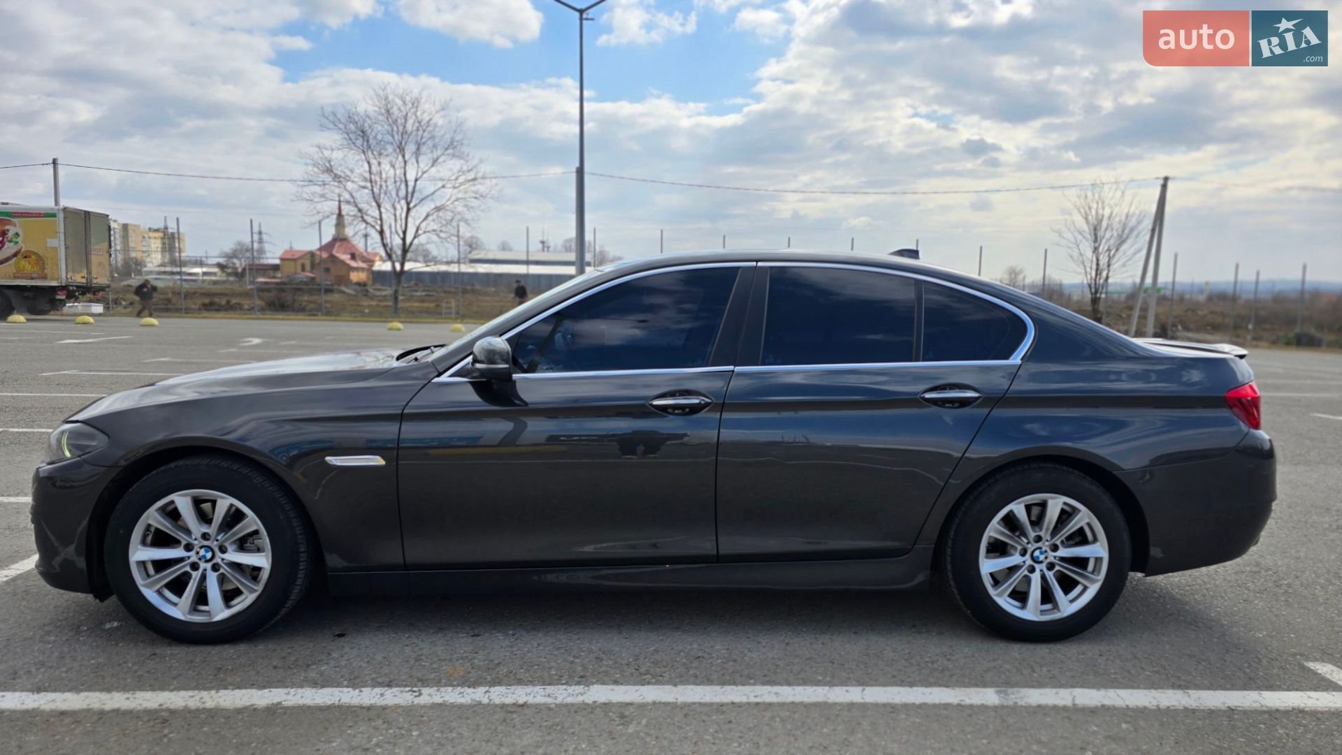 BMW 5 Series 2015 VIN WBA5A7C50GG144729 фото оголошення 5 з 44