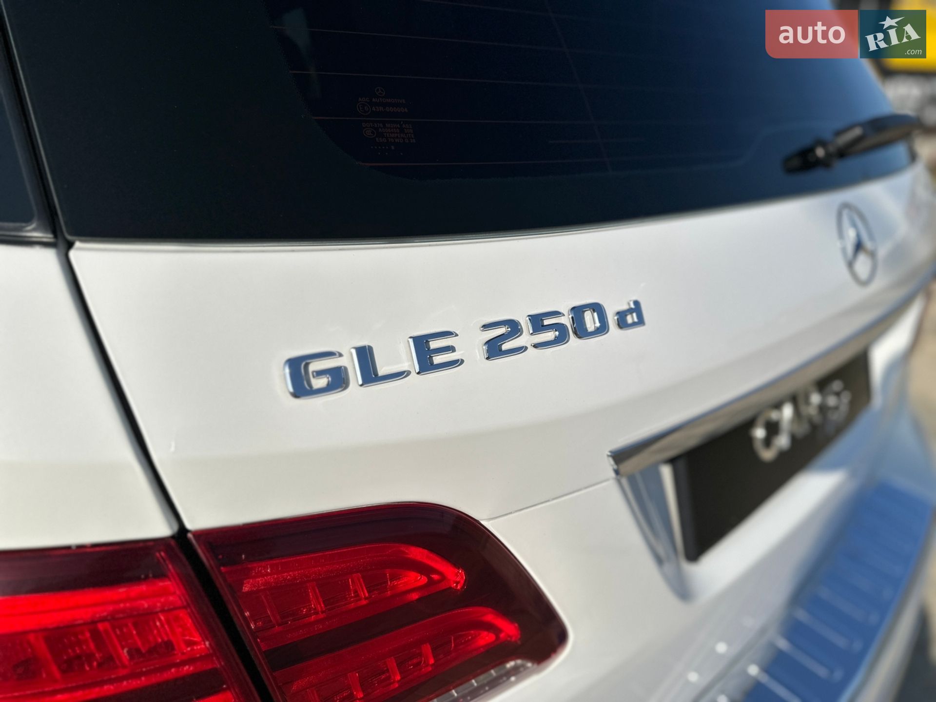 Mercedes-Benz GLE-Class 2018 VIN WDC1660041B126032 фото оголошення 19 з 41