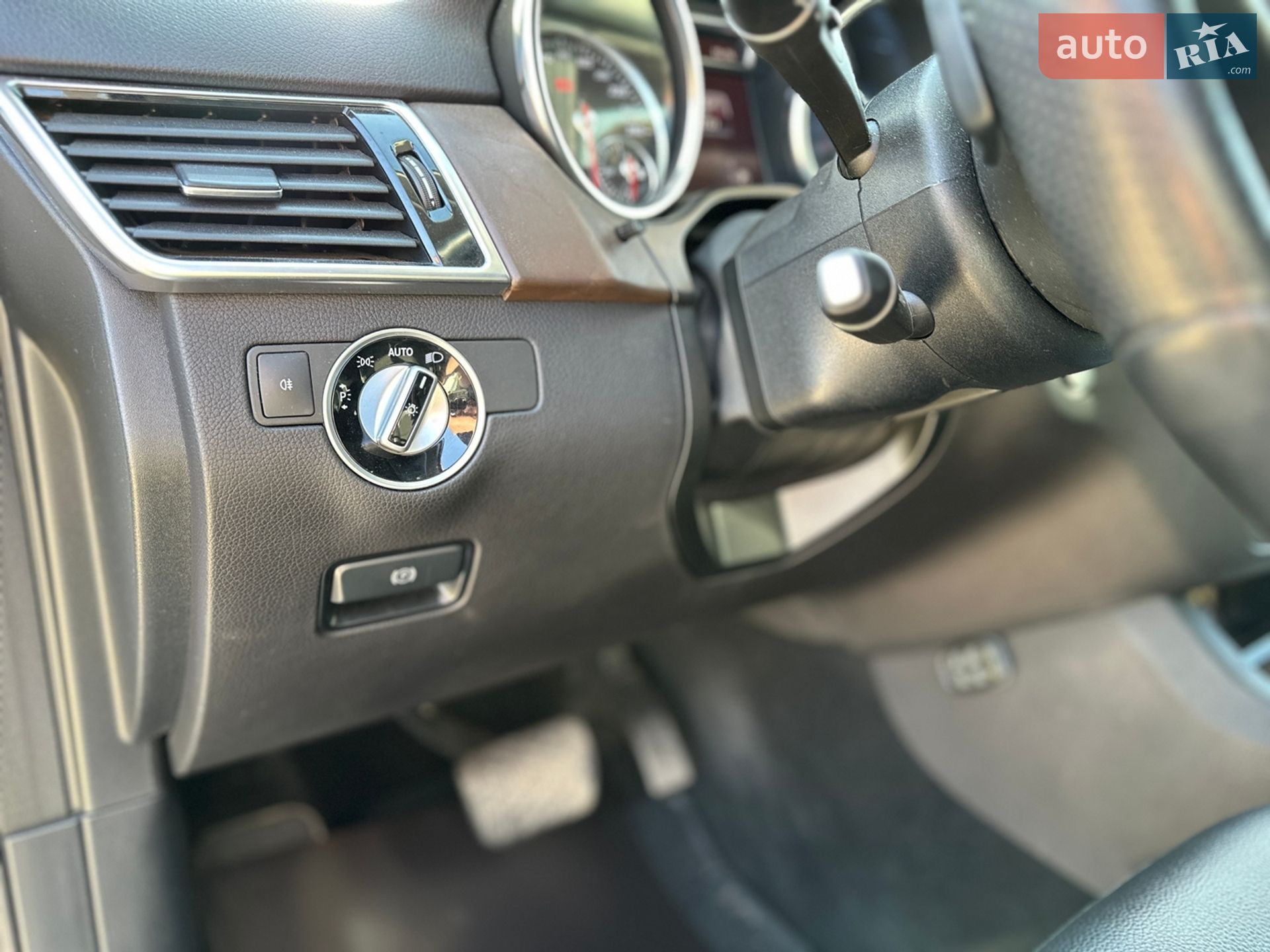 Mercedes-Benz GLE-Class 2018 VIN WDC1660041B126032 фото оголошення 27 з 41