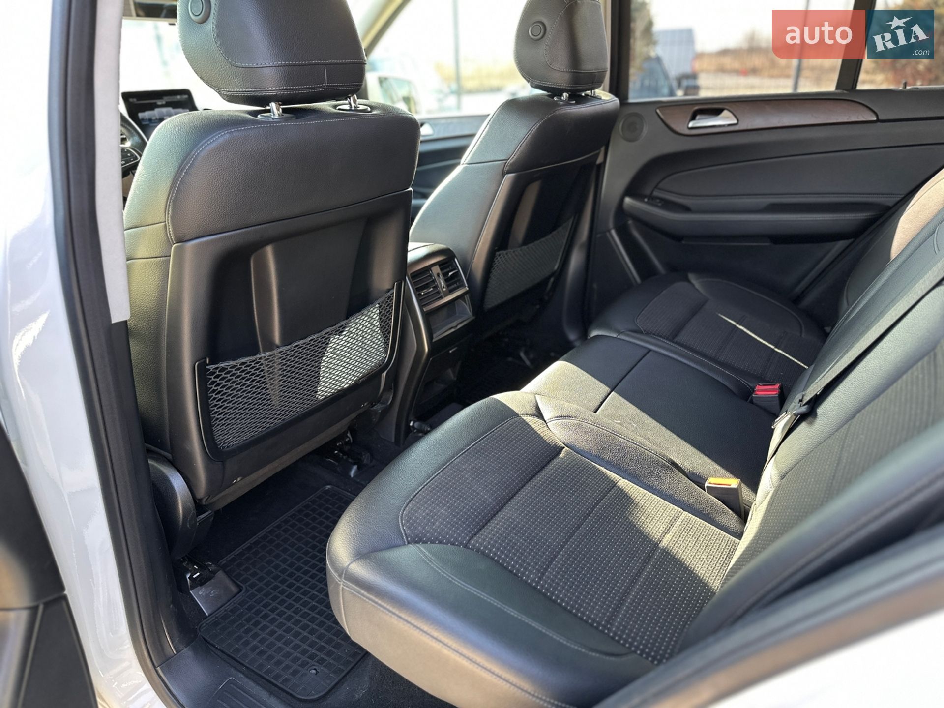 Mercedes-Benz GLE-Class 2018 VIN WDC1660041B126032 фото оголошення 29 з 41