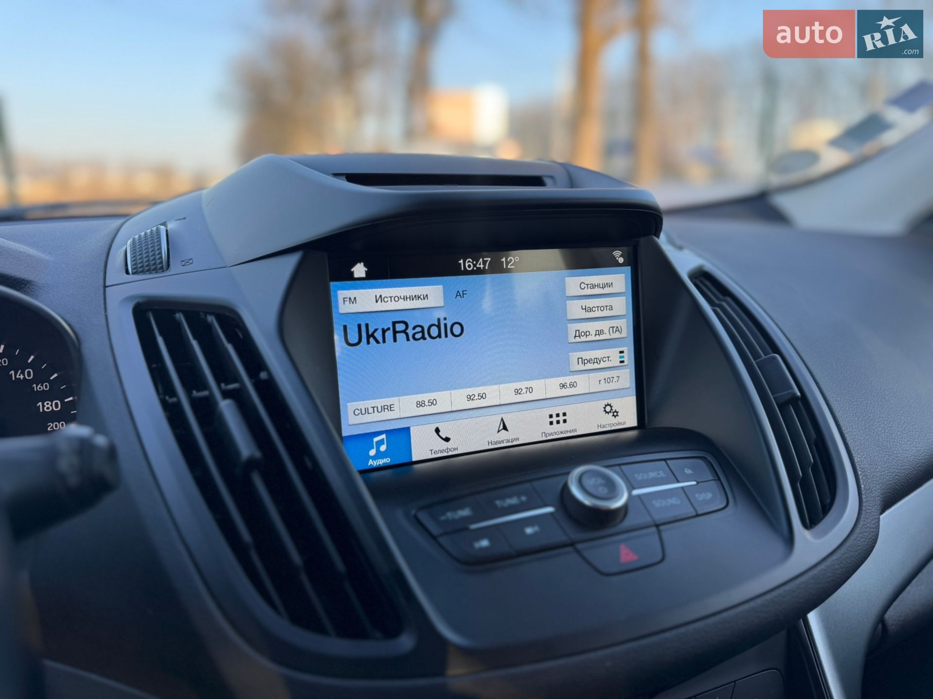 Ford Kuga 2018 VIN WF0AXXWPMAJJ11850 фото оголошення 19 з 37