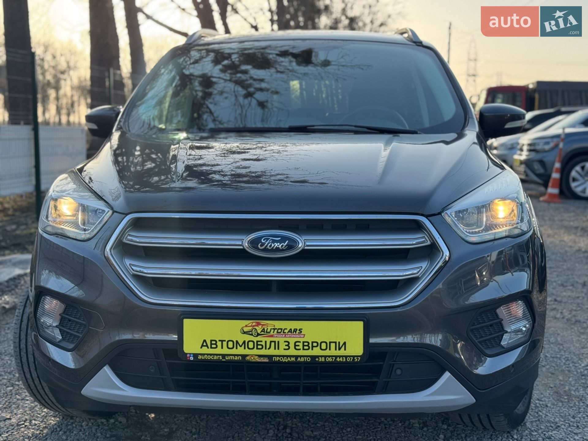 Ford Kuga 2018 VIN WF0AXXWPMAJJ11850 фото оголошення 3 з 37