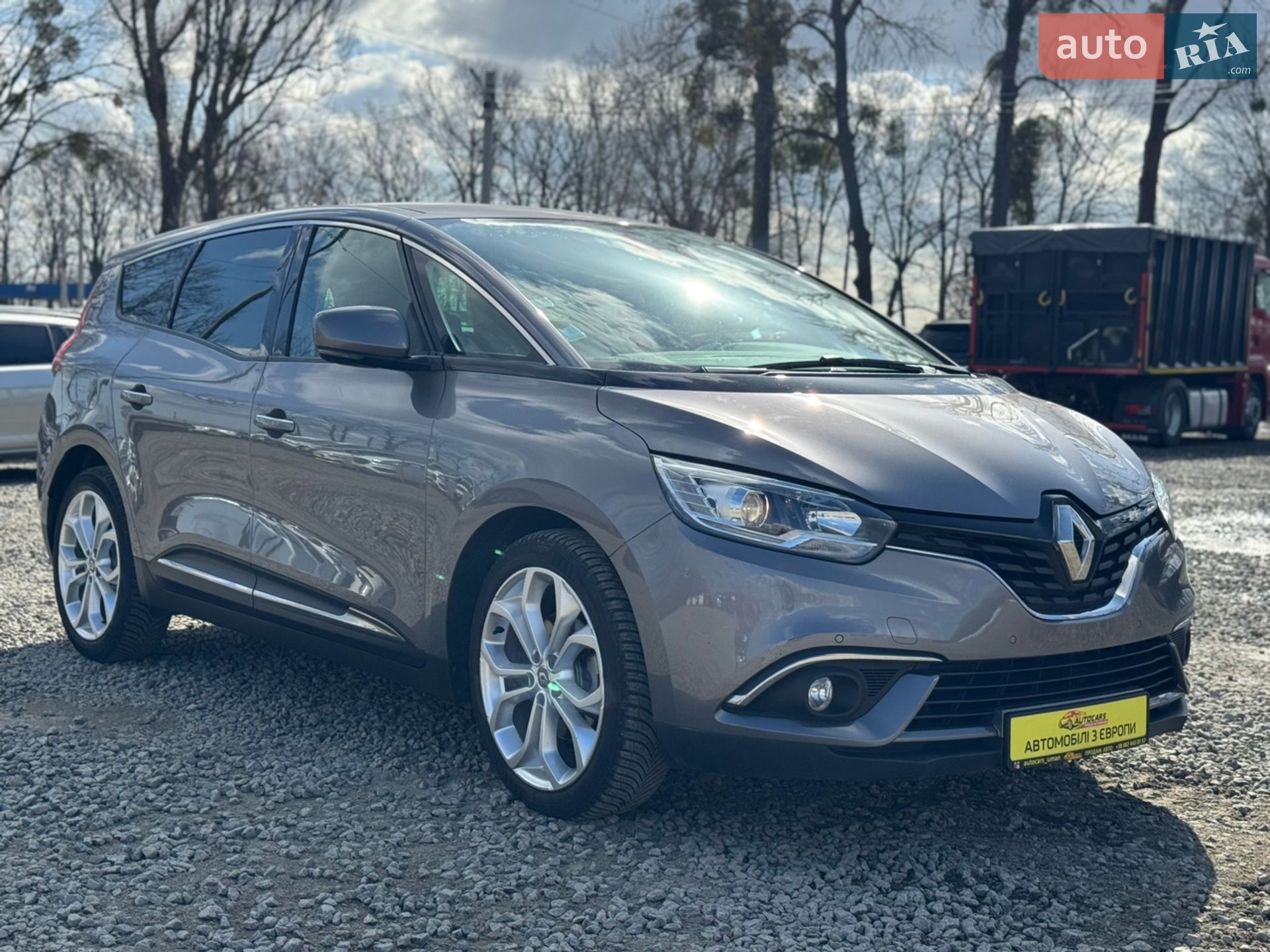Renault Grand Scenic 2019 VIN VF1RFA00564442574 фото оголошення 3 з 46