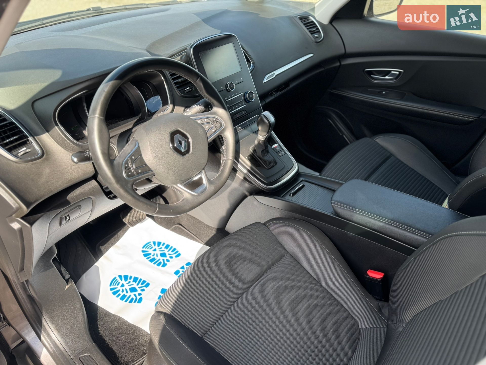 Renault Grand Scenic 2019 VIN VF1RFA00564442574 фото оголошення 13 з 46