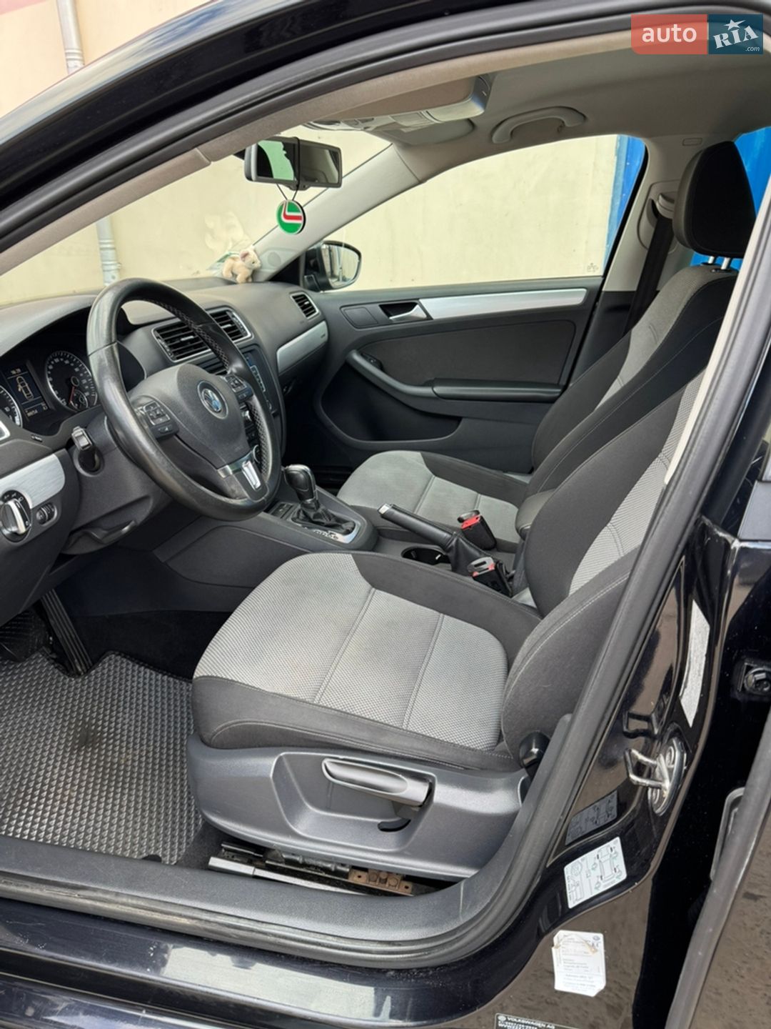 Volkswagen Jetta 2014 VIN WVWZZZ16ZEM066513 фото оголошення 17 з 27