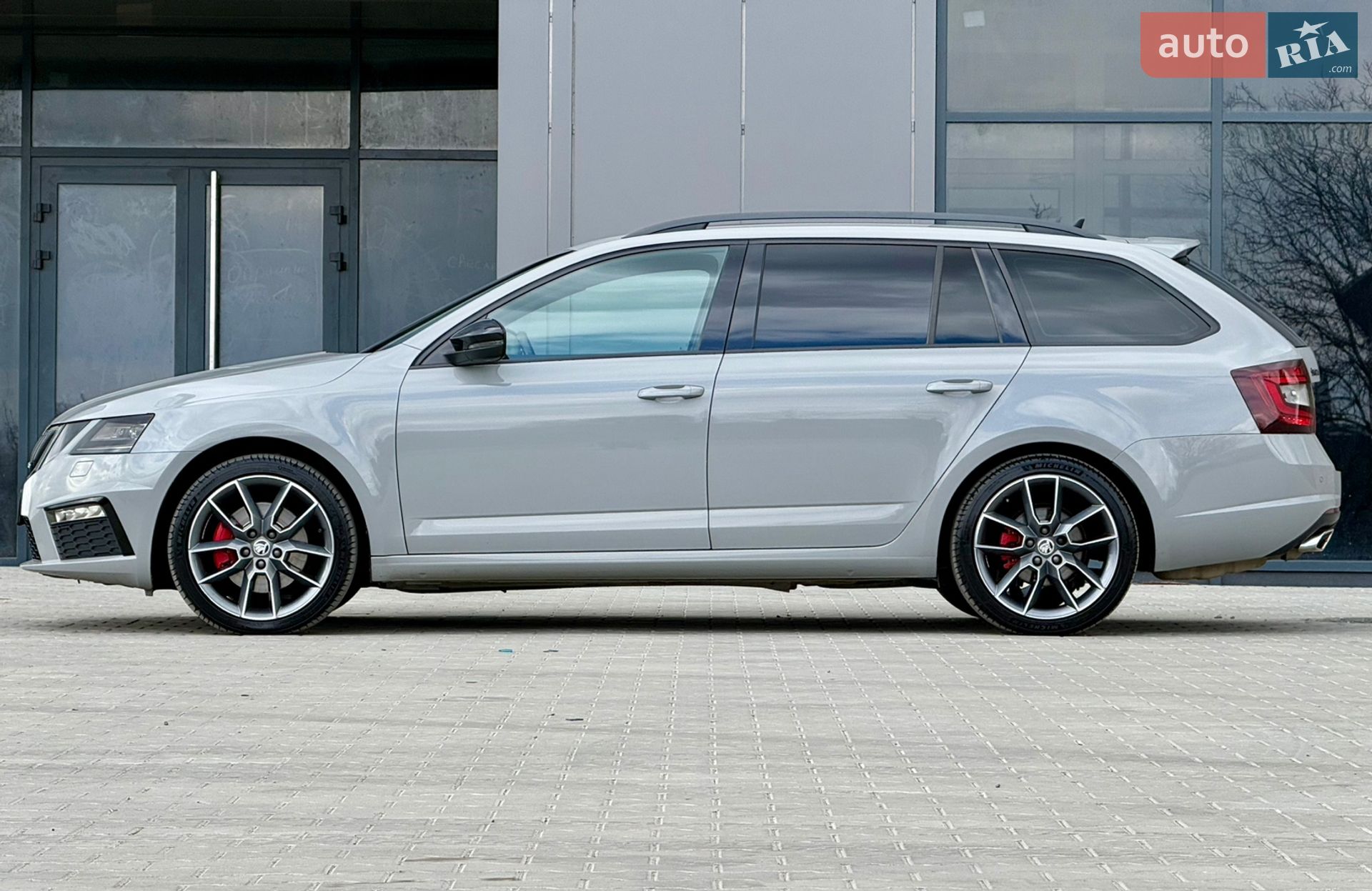 Skoda Octavia 2019 VIN TMBLK7NE1K0204166 фото оголошення 4 з 61