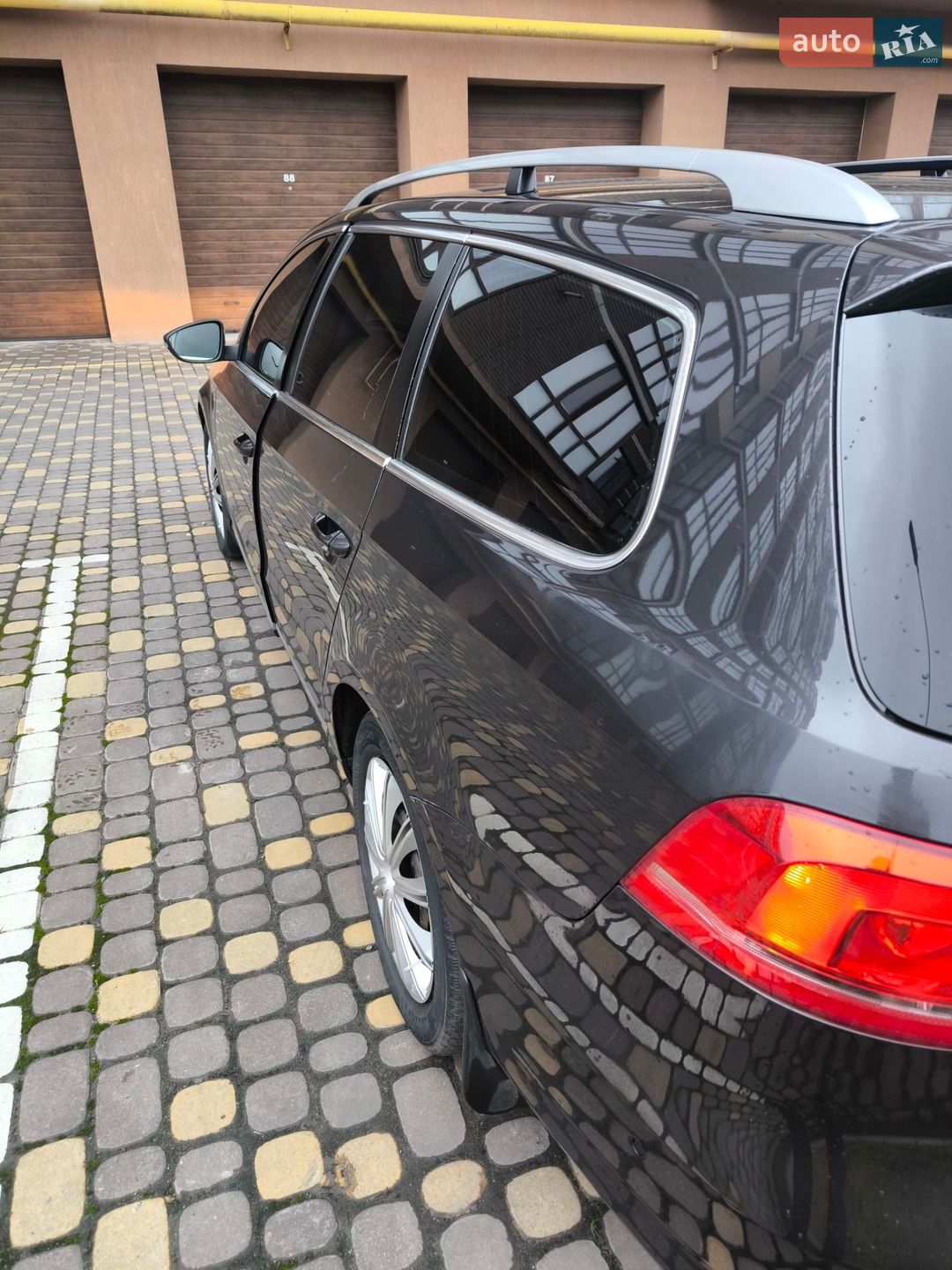 Volkswagen Passat 2011 VIN WVWZZZ3CZBE338323 фото оголошення 4 з 10