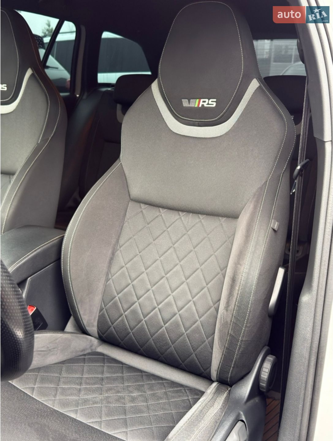 Skoda Octavia 2019 VIN TMBLK7NE1K0204166 фото оголошення 16 з 61