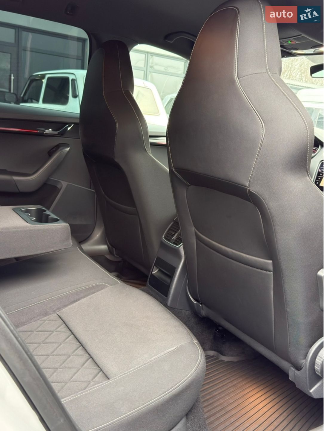 Skoda Octavia 2019 VIN TMBLK7NE1K0204166 фото оголошення 17 з 61