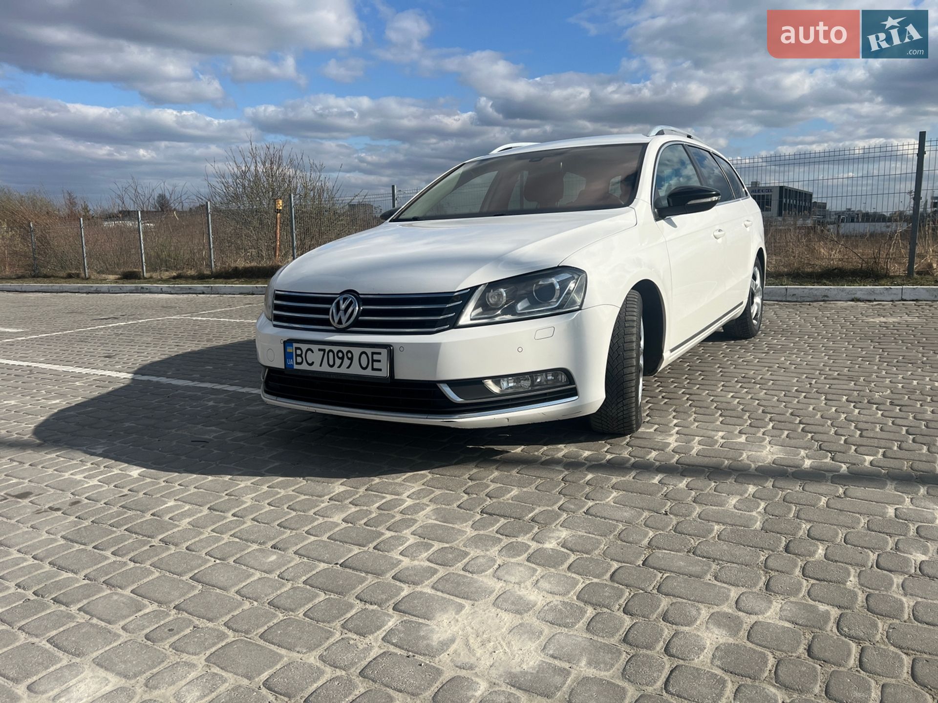 Volkswagen Passat 2014 VIN WVWZZZ3CZFE065363 фото оголошення 2 з 21