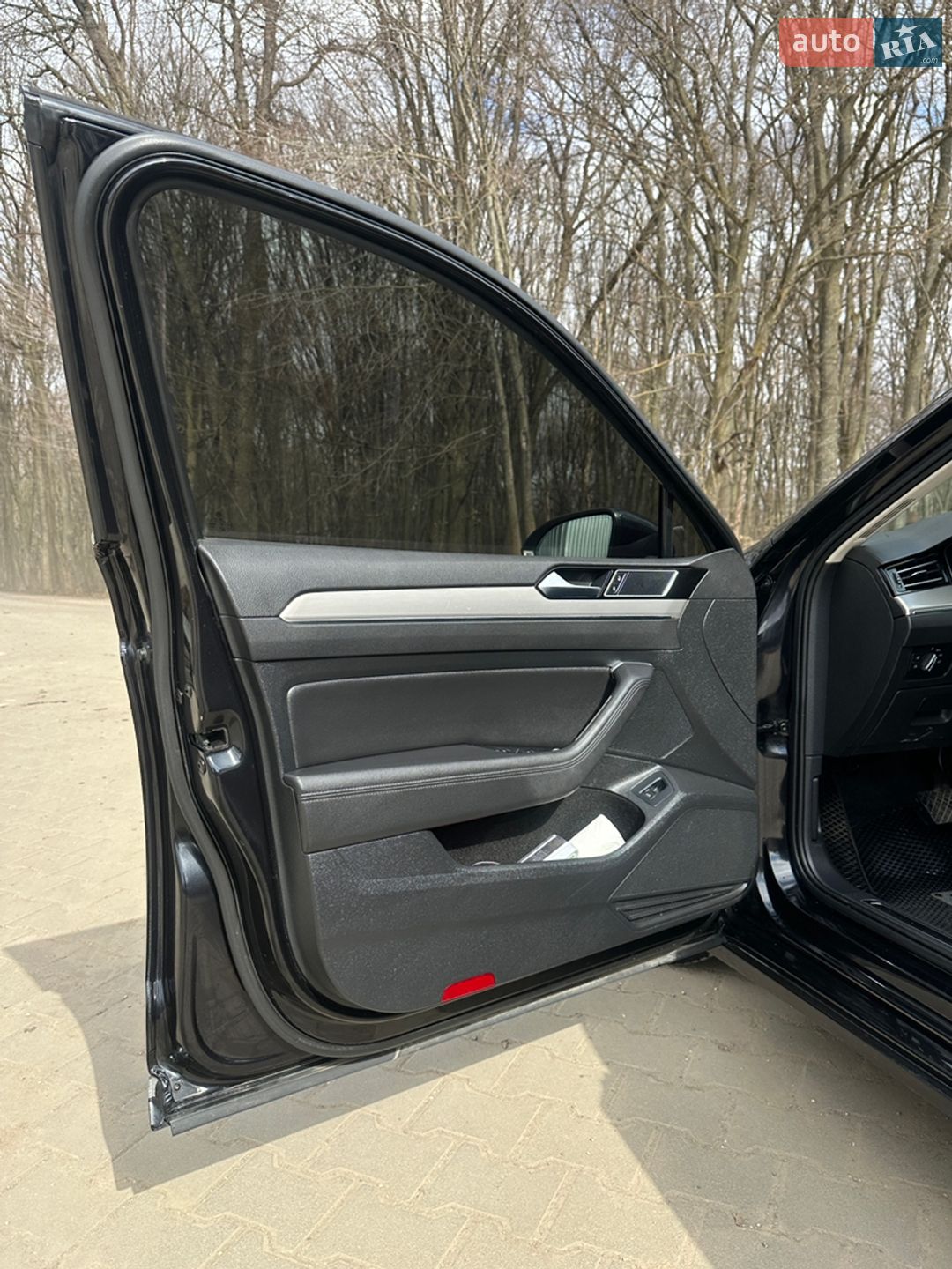 Volkswagen Passat 2017 VIN WVWZZZ3CZHP028684 фото оголошення 12 з 31
