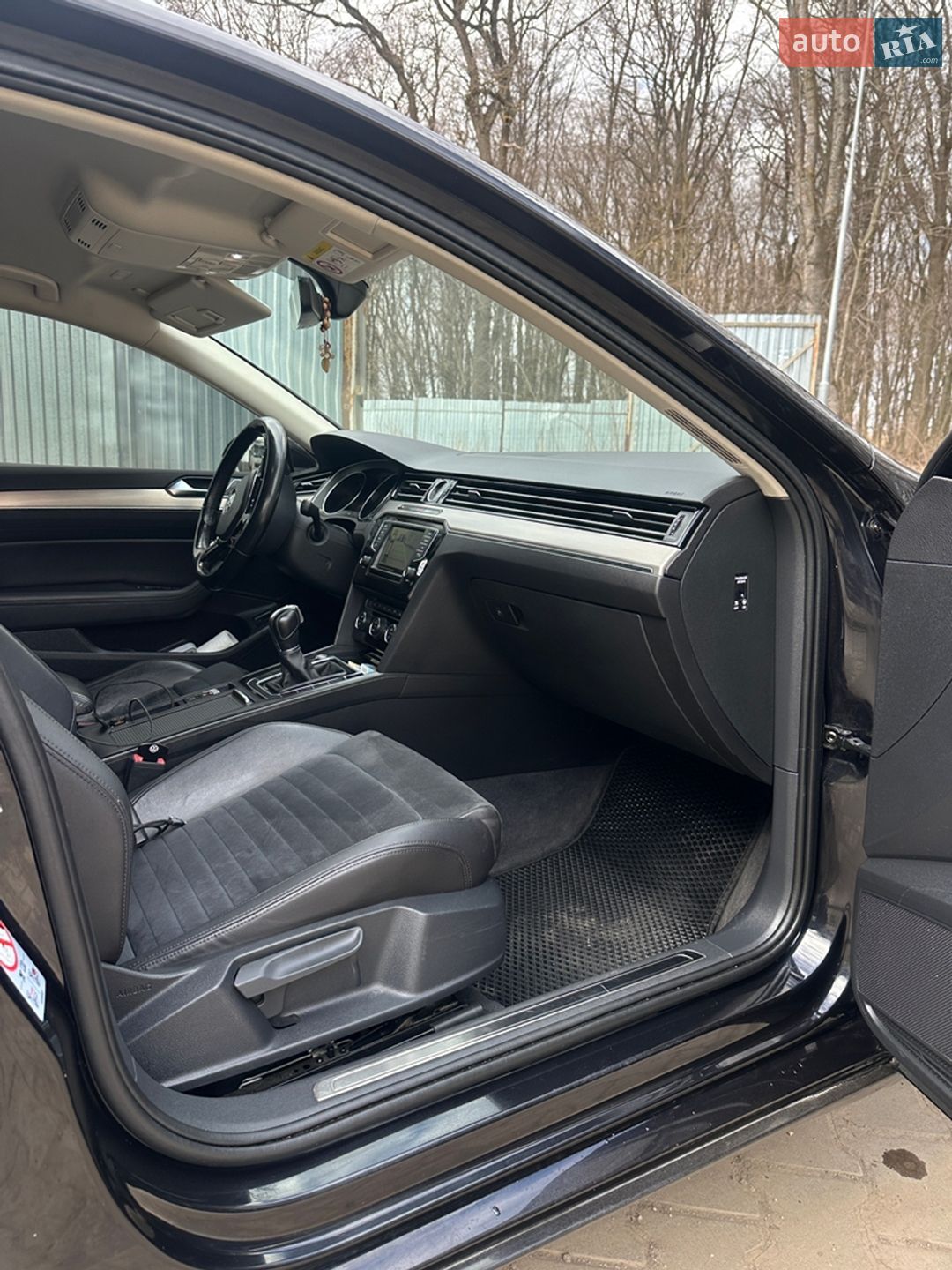 Volkswagen Passat 2017 VIN WVWZZZ3CZHP028684 фото оголошення 18 з 31