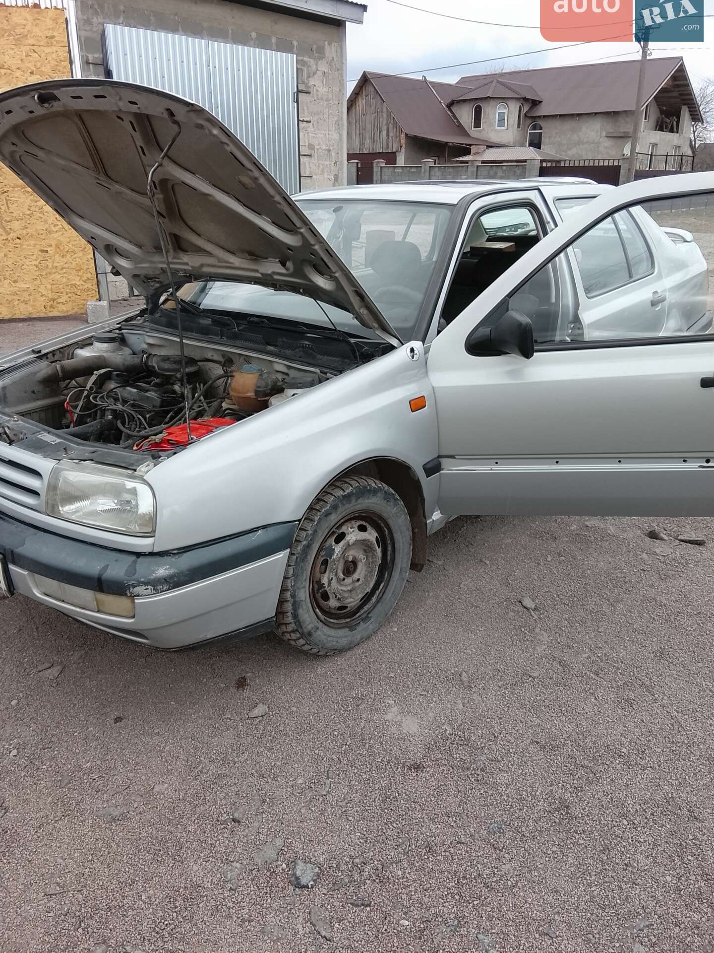 Volkswagen Vento 1994 VIN WVWZZZ1HZRW104274 фото оголошення 2 з 12