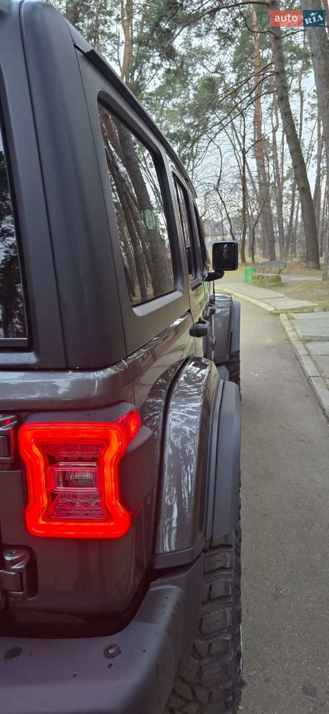 Jeep Wrangler 2022 VIN 1C4HJXDN9NW194577 фото оголошення 3 з 17
