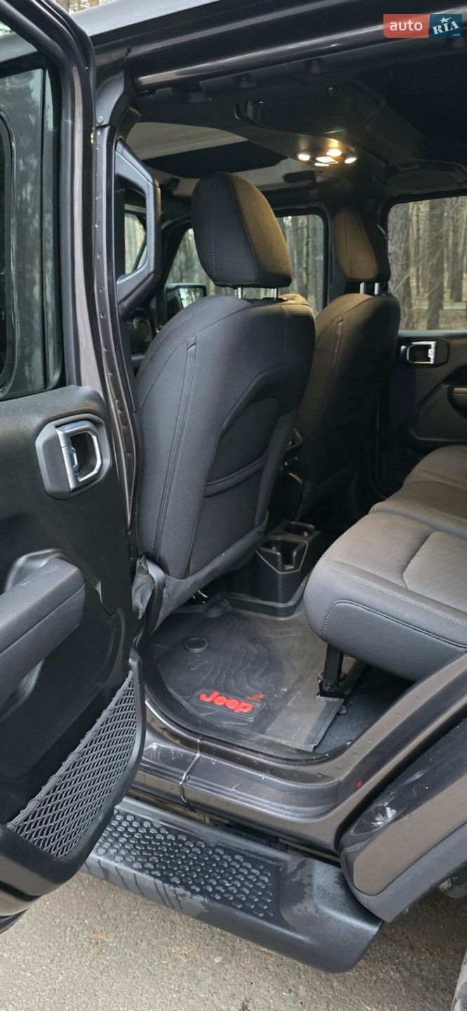 Jeep Wrangler 2022 VIN 1C4HJXDN9NW194577 фото оголошення 16 з 17