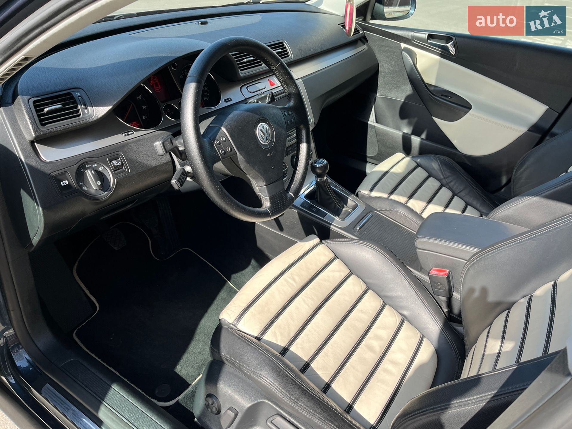 Volkswagen Passat 2008 VIN WVWZZZ3CZ8E194372 фото оголошення 10 з 31