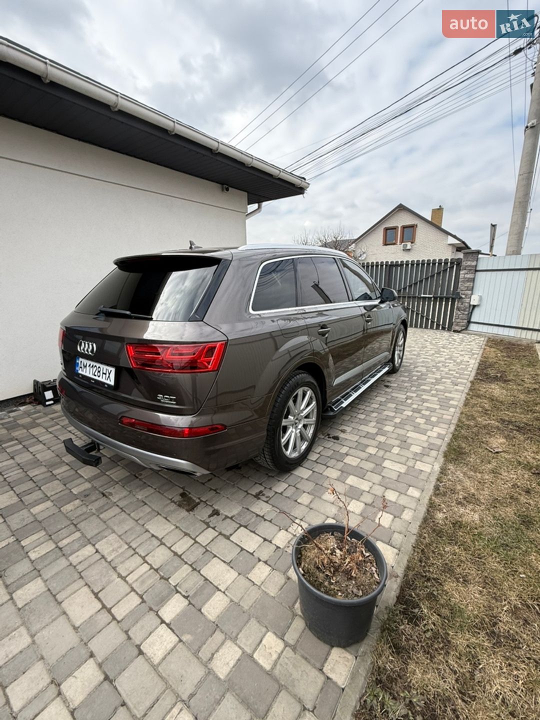 Audi Q7 2016 VIN WA1LAAF76HD018165 фото оголошення 4 з 32