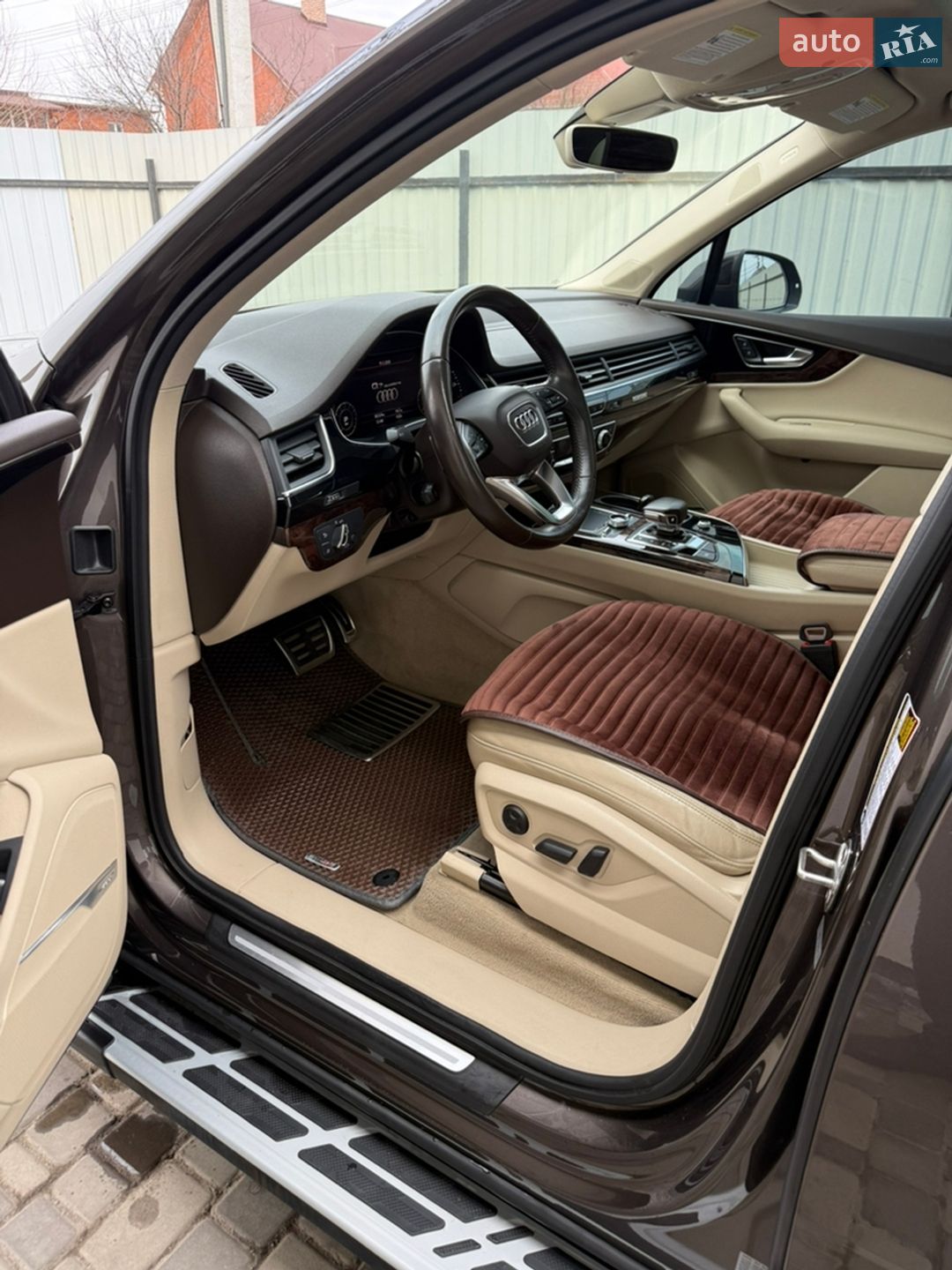 Audi Q7 2016 VIN WA1LAAF76HD018165 фото оголошення 12 з 32