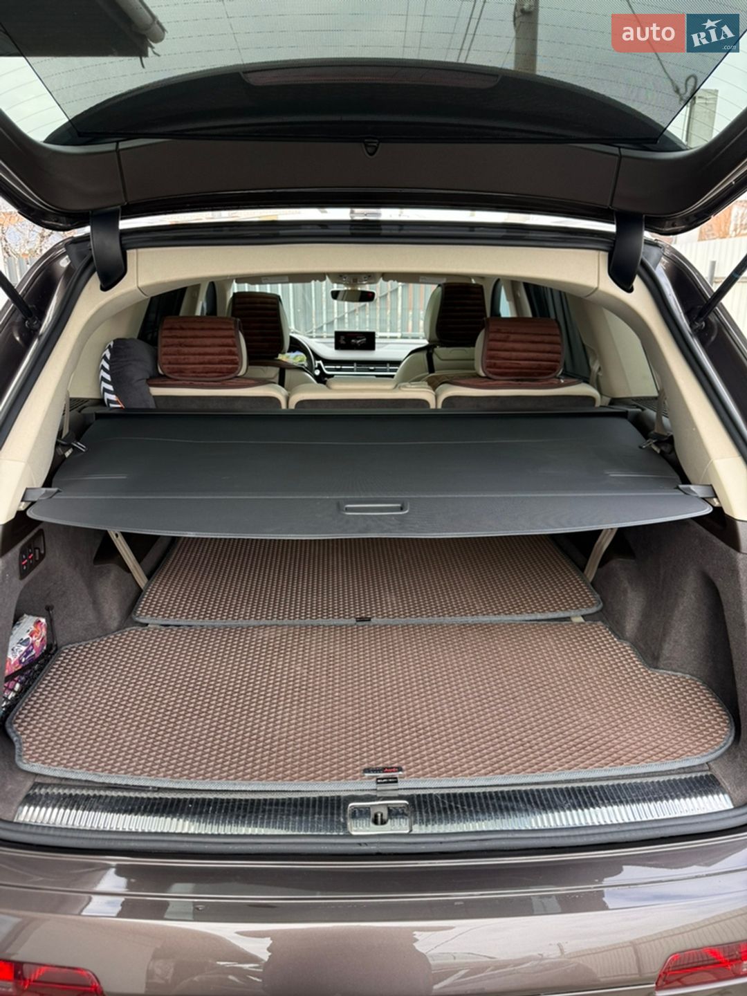 Audi Q7 2016 VIN WA1LAAF76HD018165 фото оголошення 22 з 32